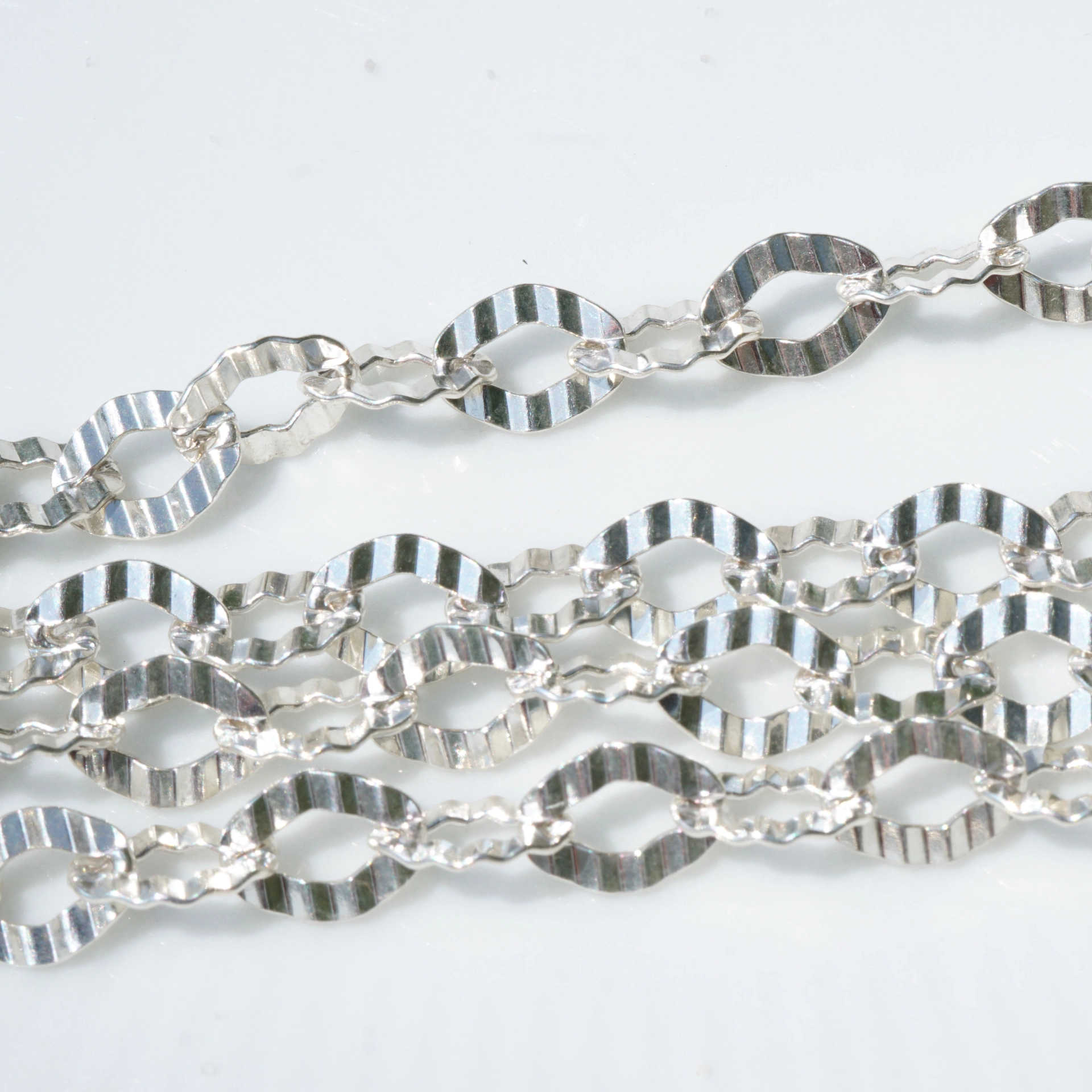 Silberkonvolut zweiteilig Korall Ohrhänger und Kette in 925er Silber 45 cm lang neu und ungetragen