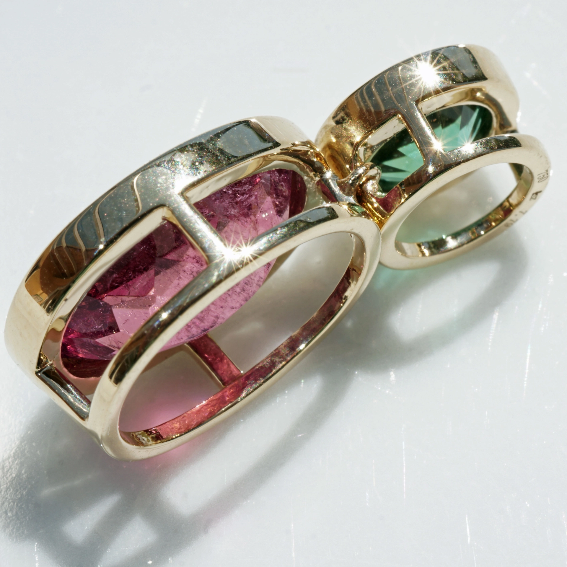 Turmalin Anhaenger 750er Gelbgold...seltene Farben..bläulich-grün und electric pink...Rubelith