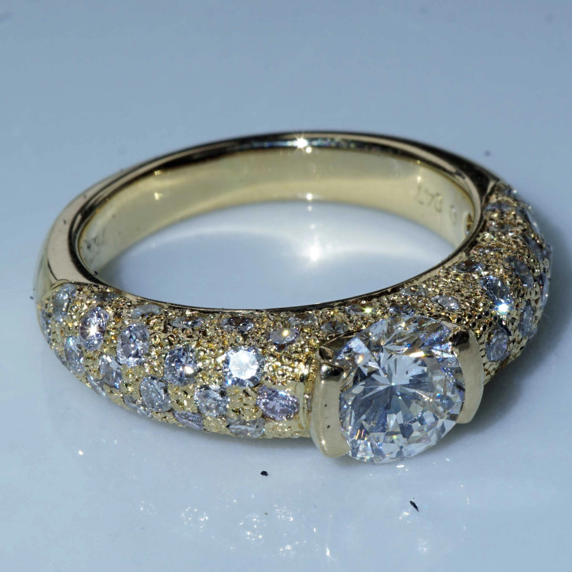 Solitär Brillant Ring 0.847 ct 0.334 ct 750er Gelbgold Handarbeit...schöne zeitlose Fassung..ein Hig