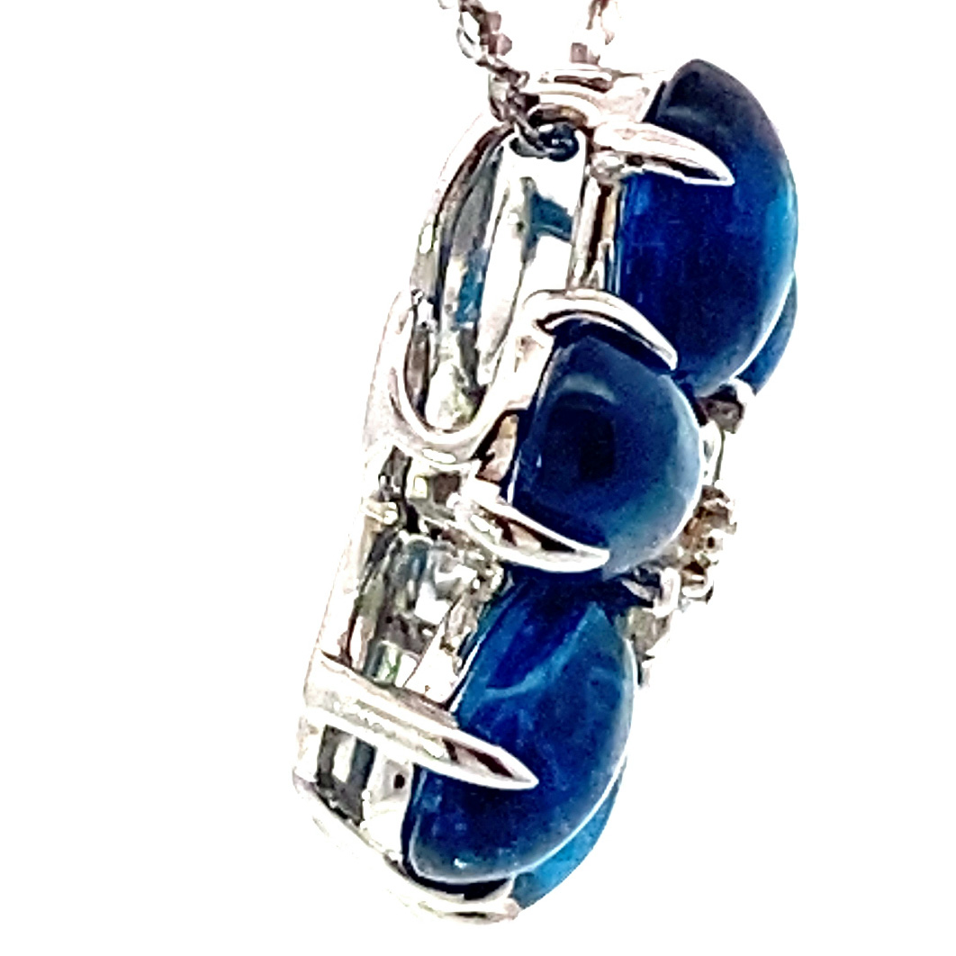 Apatit Brillant Anhänger mit Kette in 750er Weissgold...die Spaß Farbe NEONBLAU total ca. 5.45 ct 