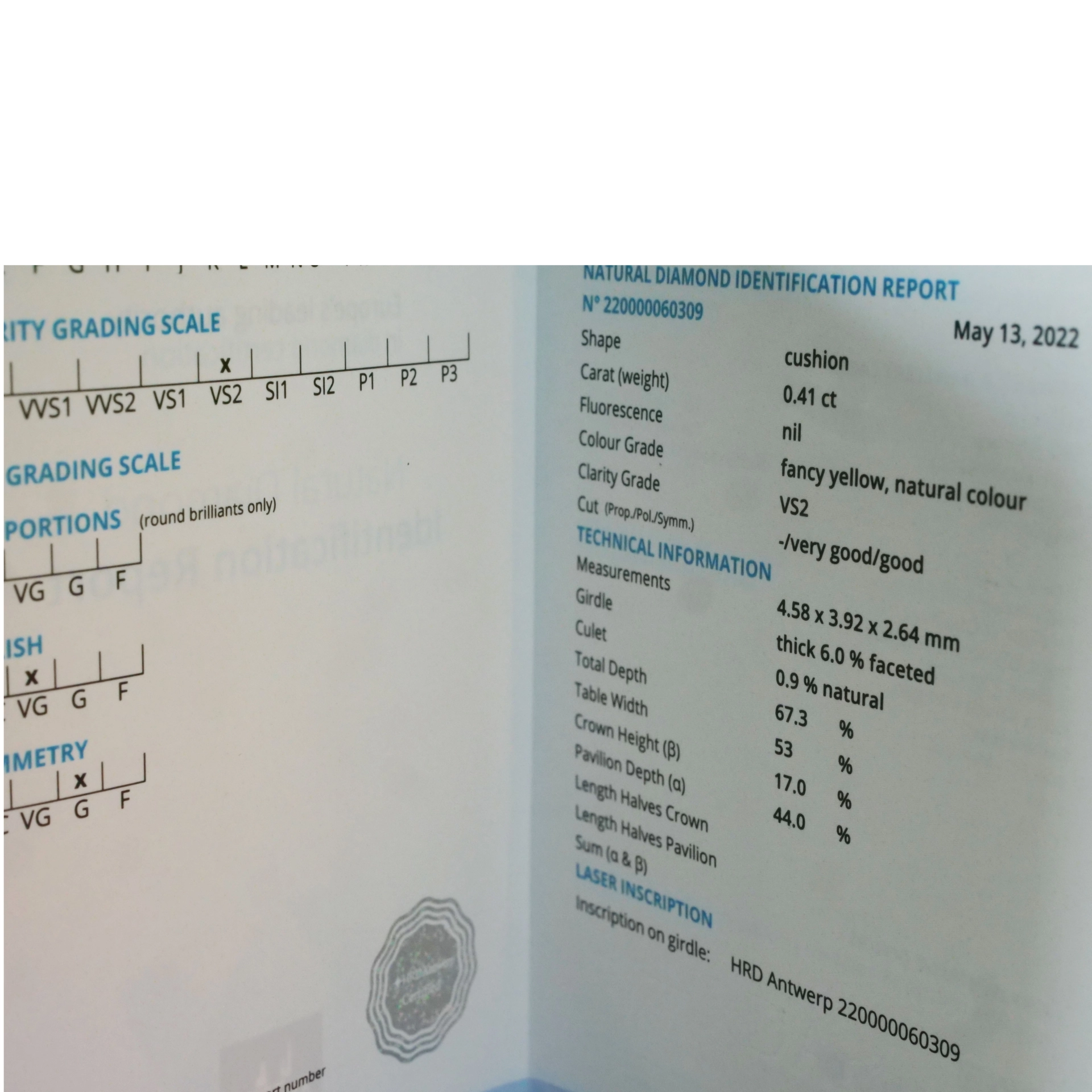 Fancy Yellow Diamant Ring NATURFARBE Cushion 0.41 ct 750er WG Silhouette Schmuck Bentner