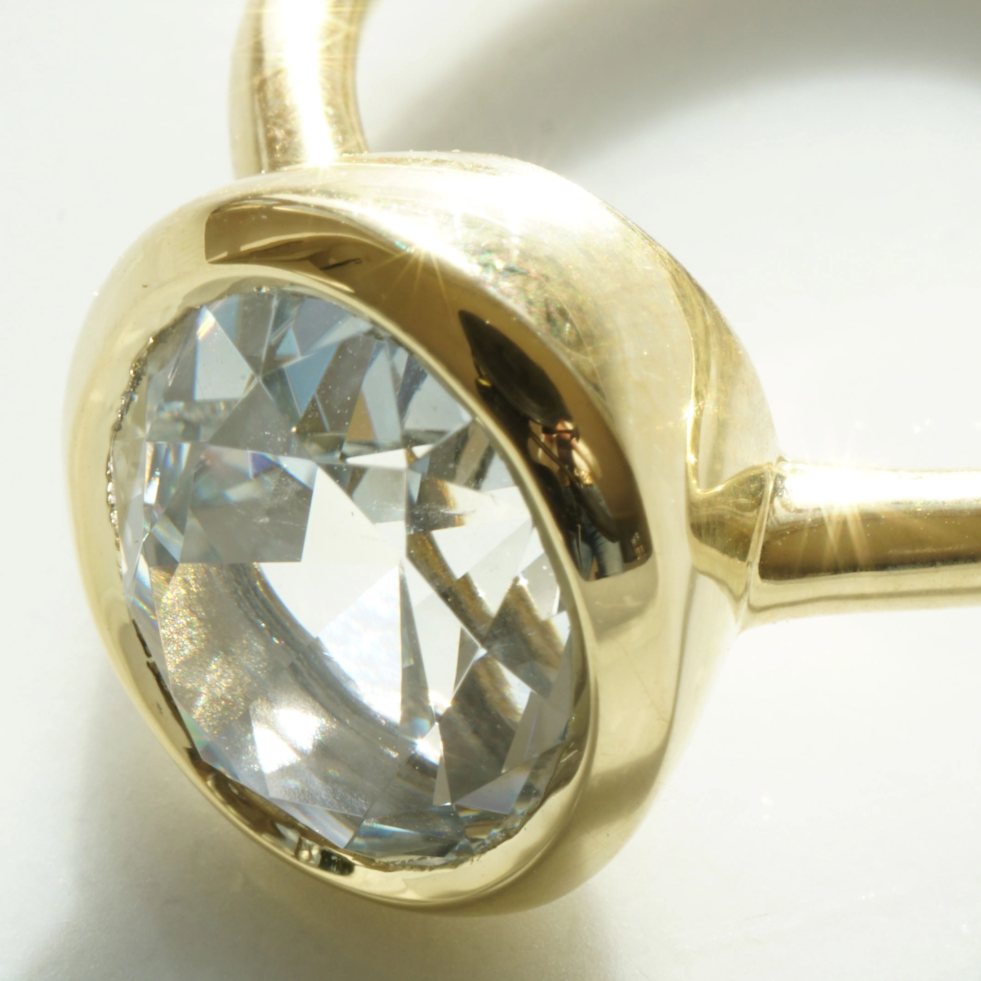 Goshenit Beryll Ring 4.82 ct 750er Gelbgold Mosambik...farblose Reinform