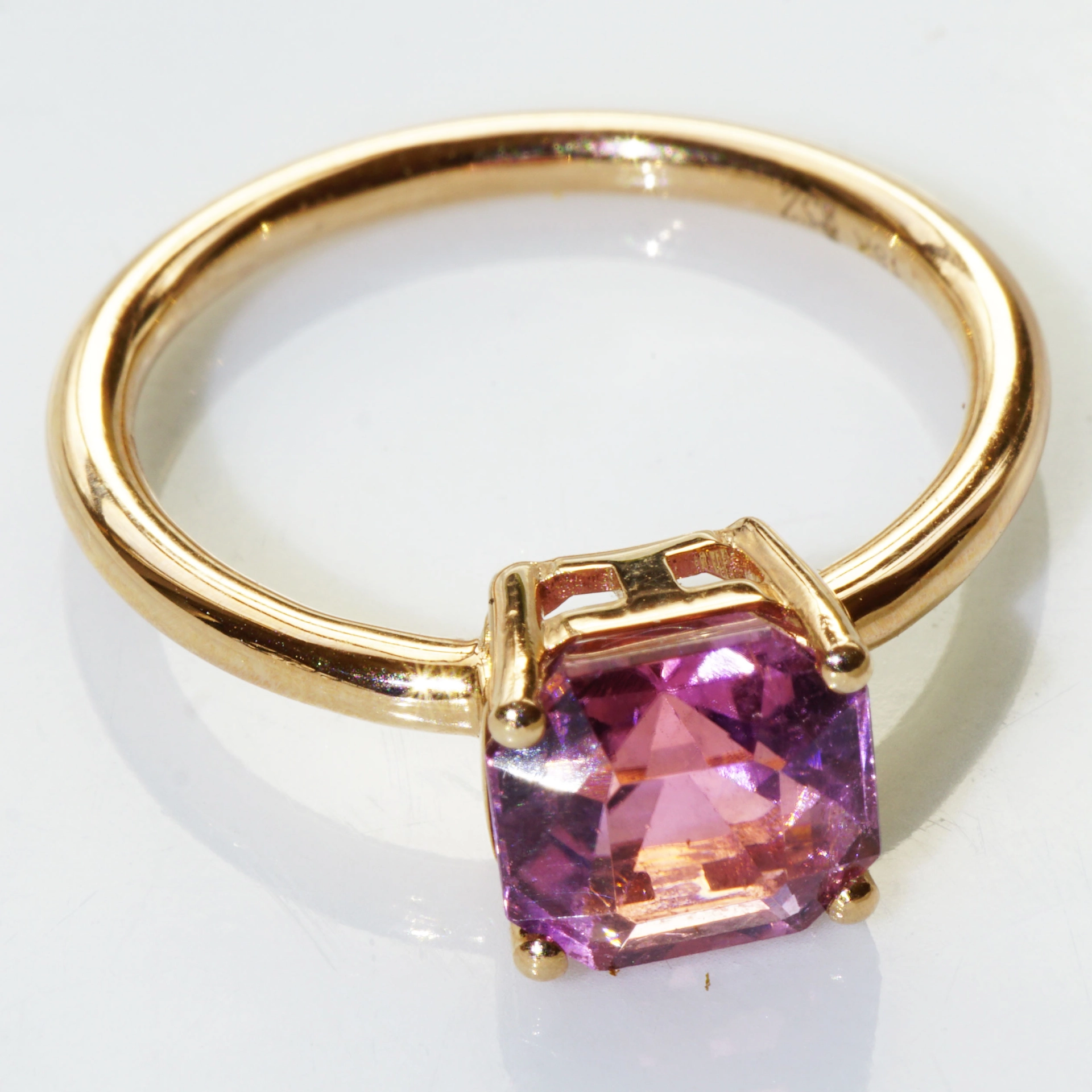 Turmalin Ring 750er Rosegold 2.36 ct grandiose Fliederfarbe Pink Bläulich AAA+