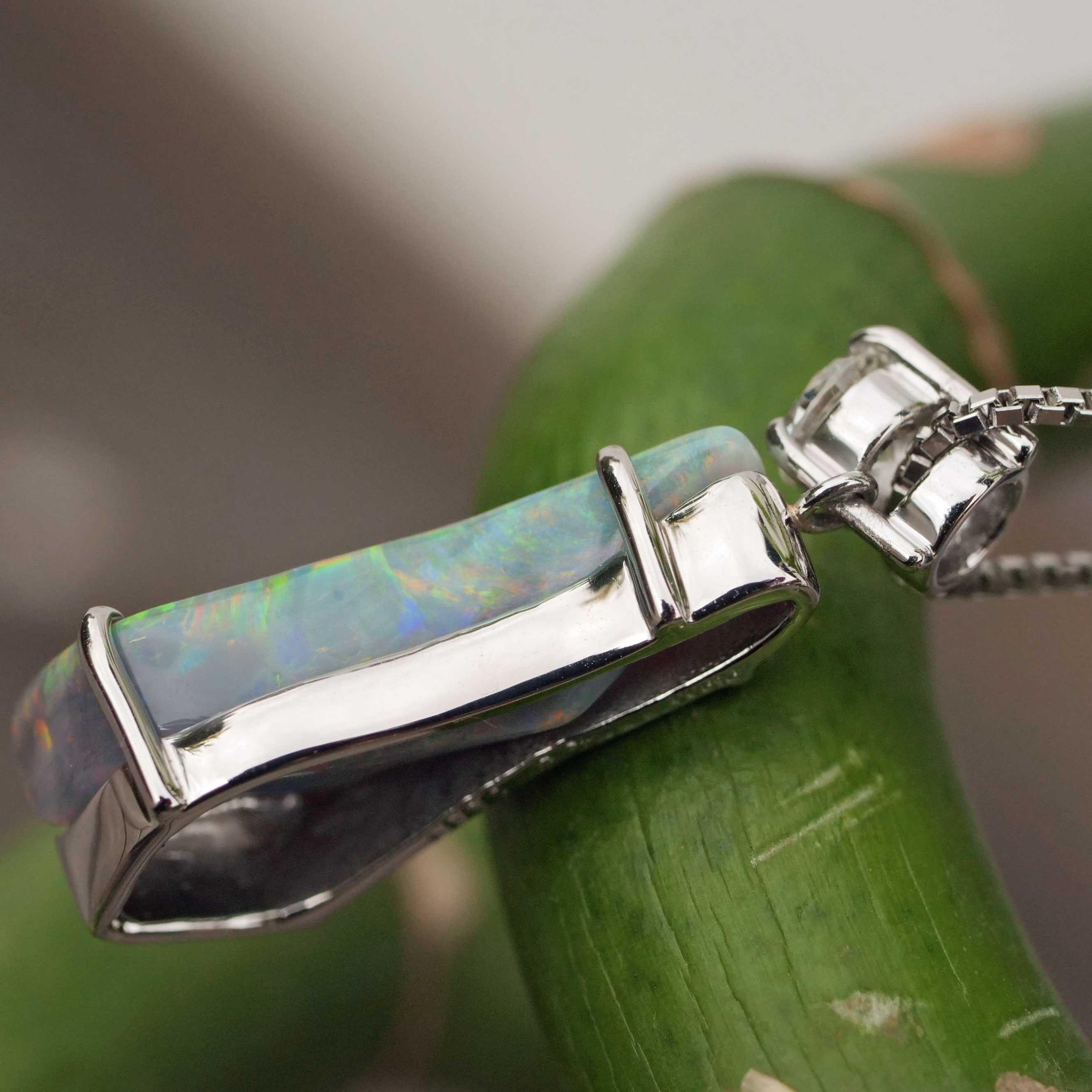 Weisser Voll Opal Brillant Anhänger mit Kette 900er 850er Platin 4.38 ct 0.284 ct Australien