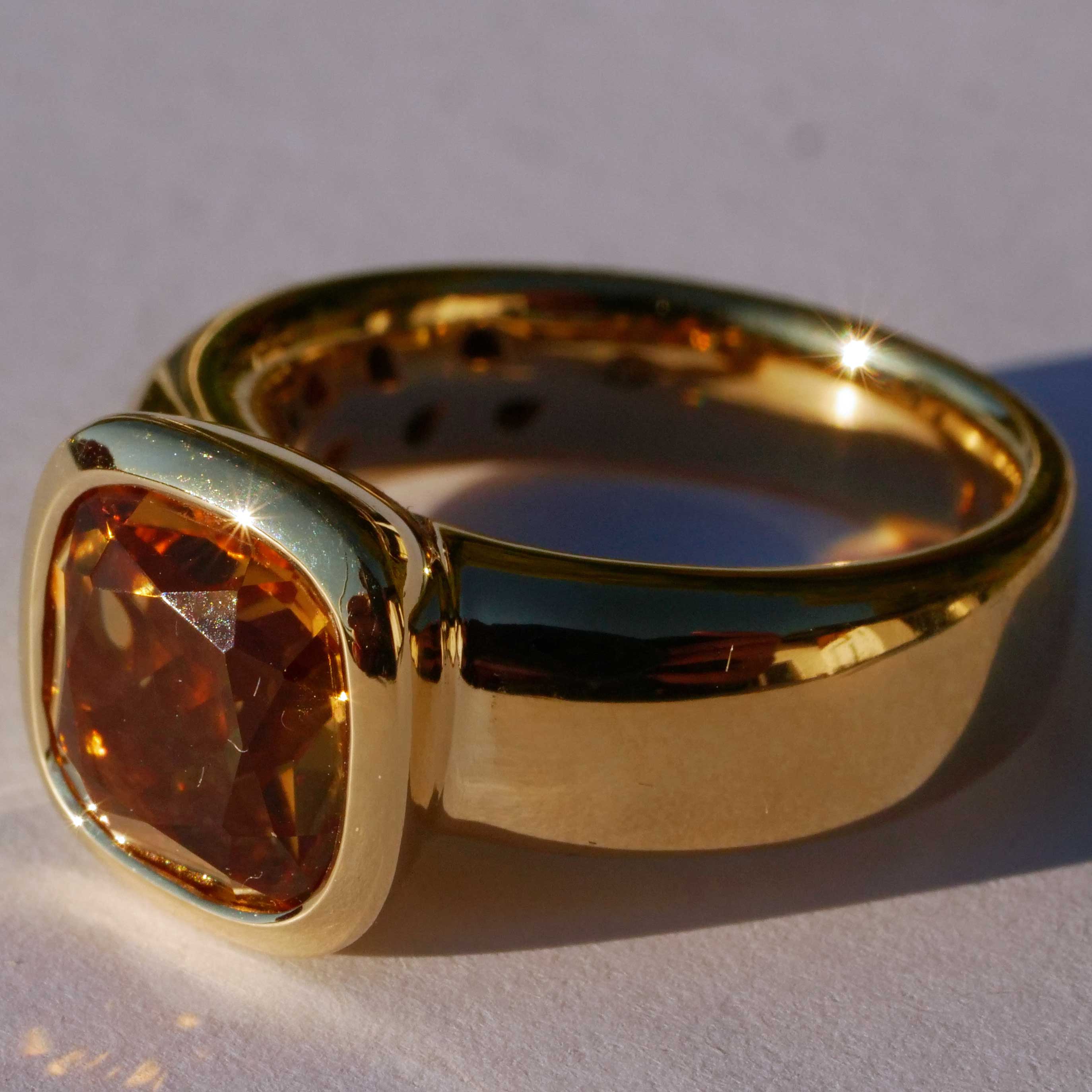 Citrin Ring 750er Gelbgold Valenza .....bella Italia....kleiner Kardinalring...so trendy 