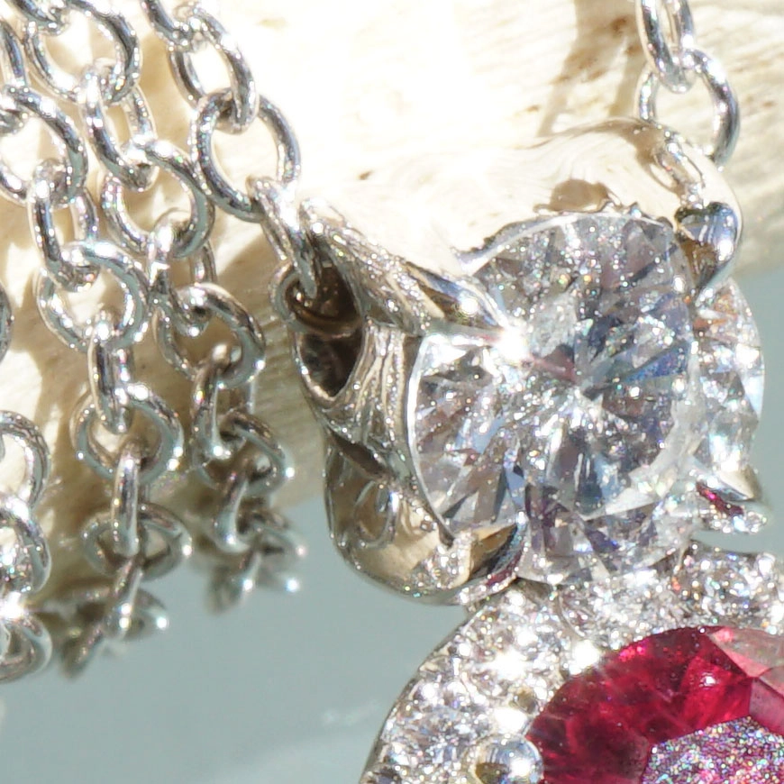 Rubelith Brillant Anhänger m. Kette 750er Weissgold aus Traditionsgoldschmiede...märchenhaft schön