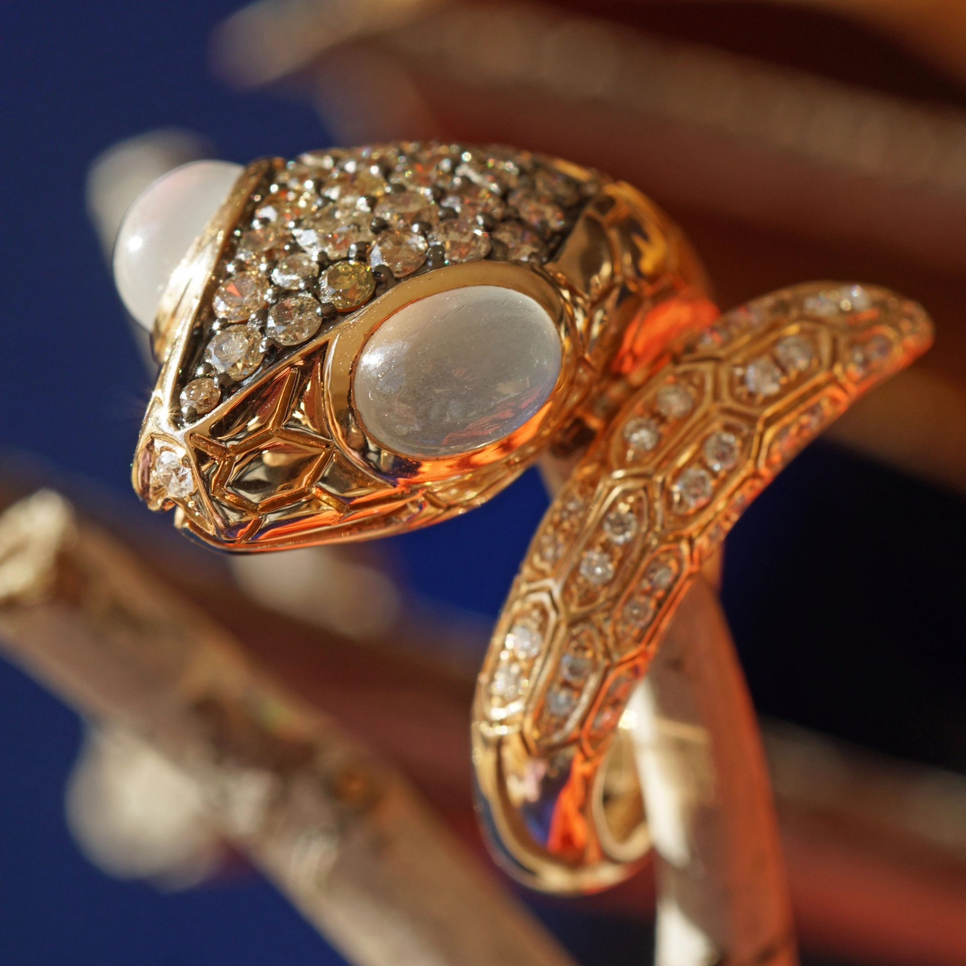 Schlange Mondstein Brillant Ring 750e Gold Rosegold gewaltig schön