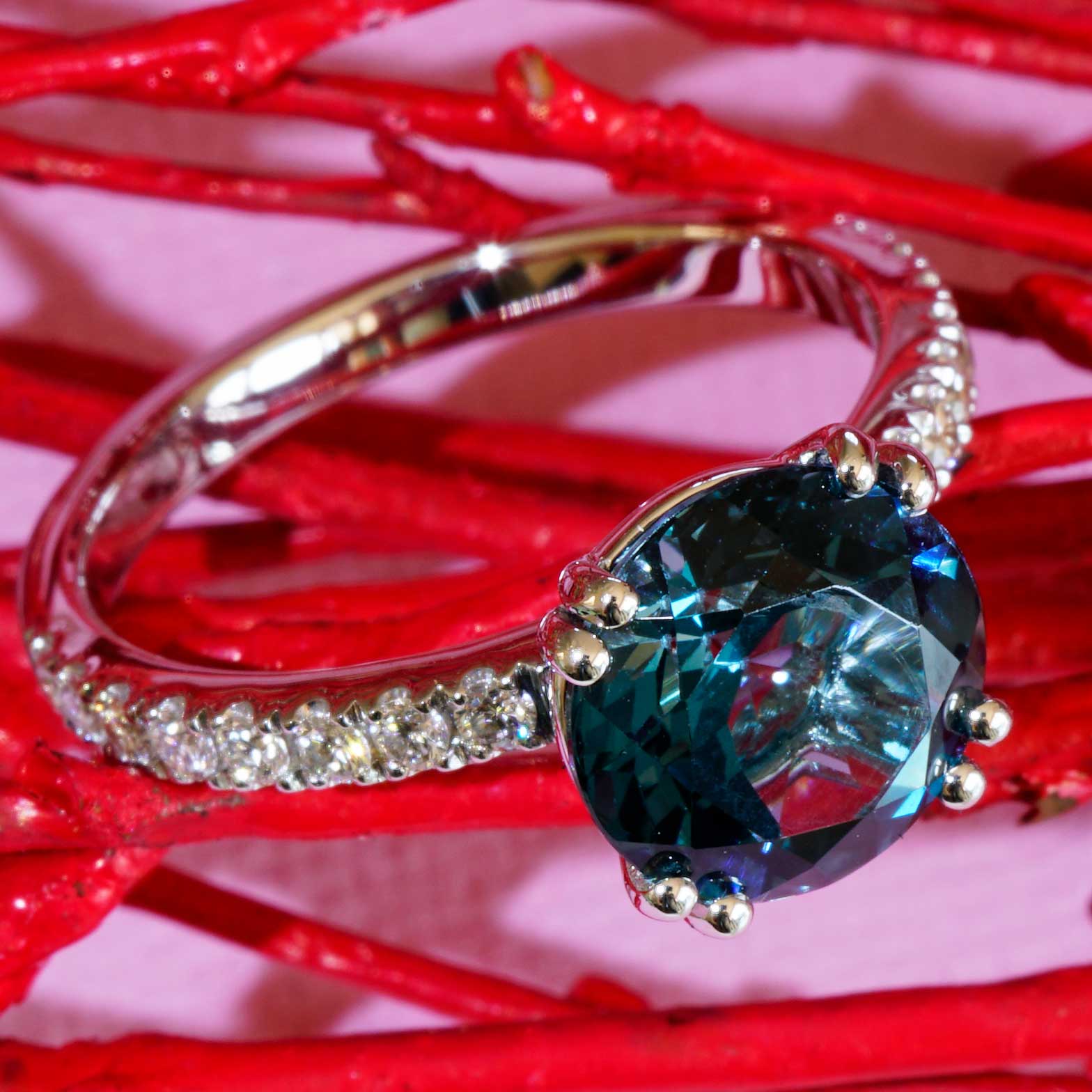 London Blue Topas Brillant Ring 750er Weissgold 3.27 ct 0.33 ct  made in Italy...Edelschmiede 