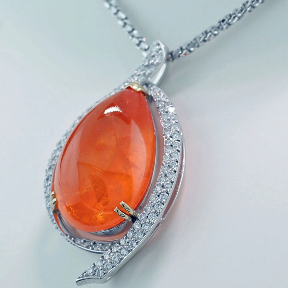 Mandarin Granat Brillant Anhänger mit Kette 24.15 ct 750er Weißgold Tolle Leuchtkraft
