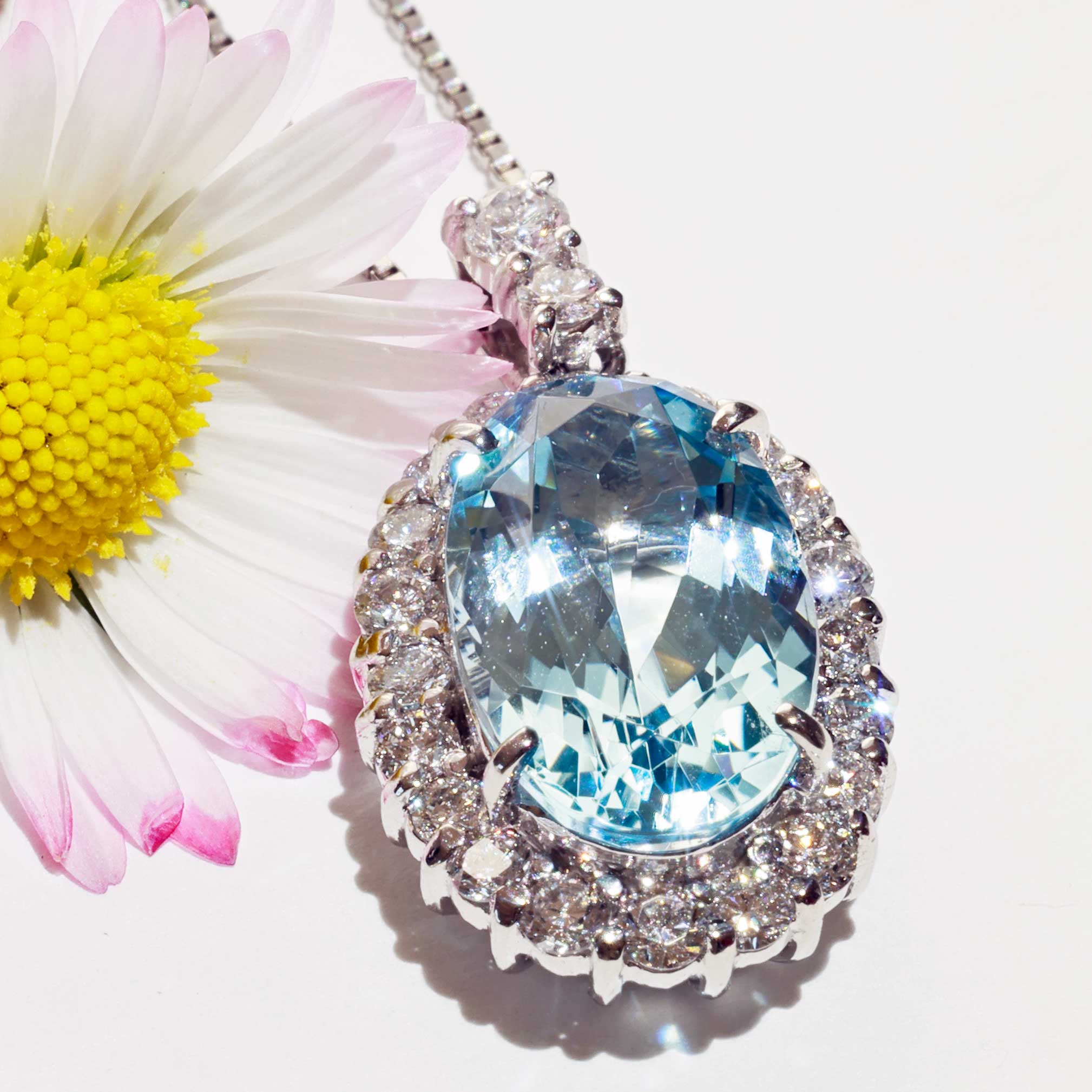 Santa Maria Aquamarin Brillant Anhänger 3.80 ct 0.78 ct Platin 950 intensive Farbbrillanz