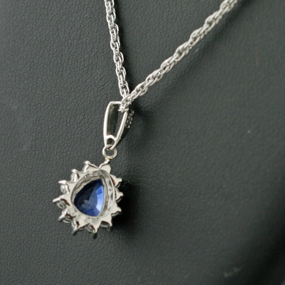 Rare Blue Saphir-Brillant-Anhänger mit Kette, 900er-Platin