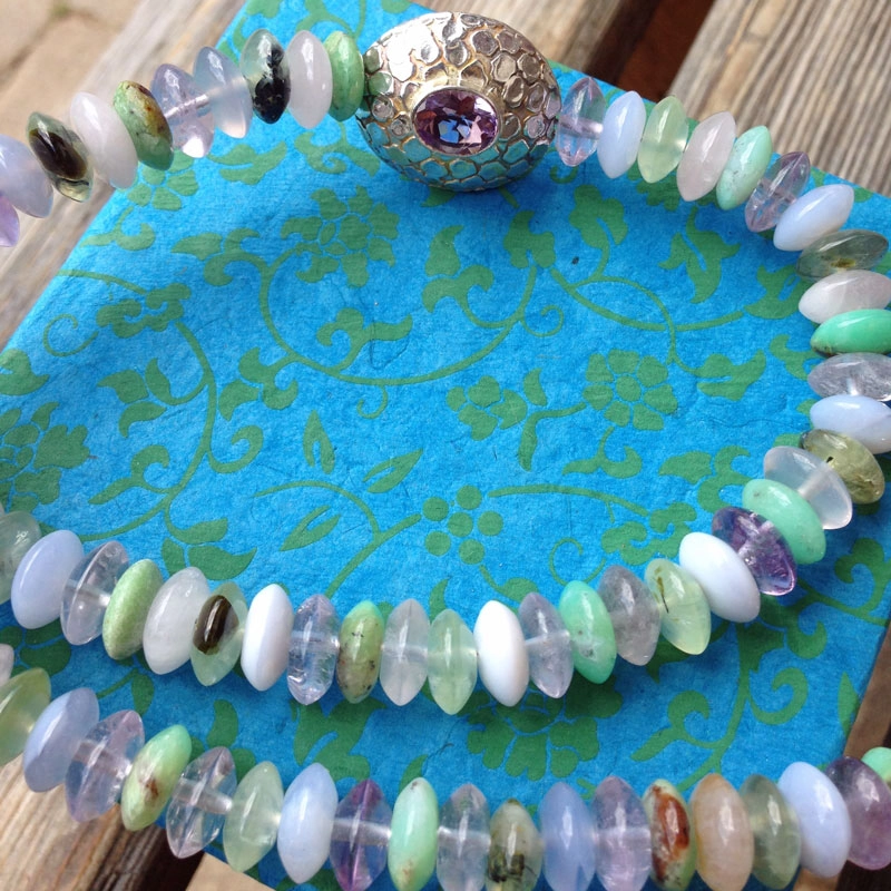 Chrysopras-Amethyst-Prehnit-Rosenquarz-Amethyst-Calzedon-Kette