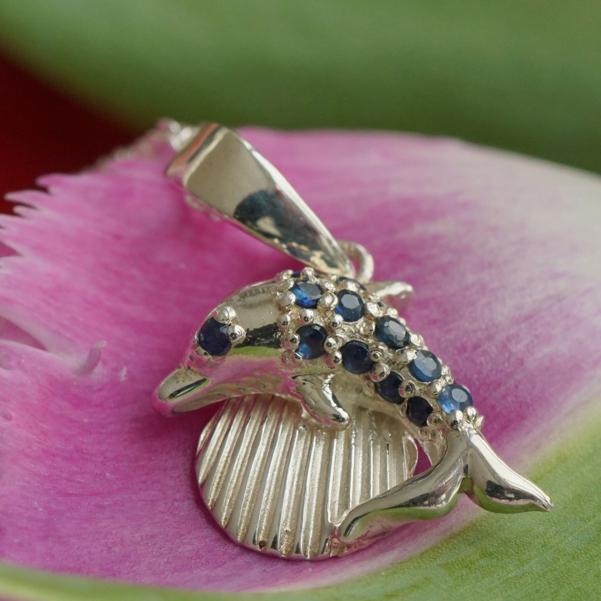 Saphir Delphin Anhänger  925er Silber in Kleinserie angefertigt