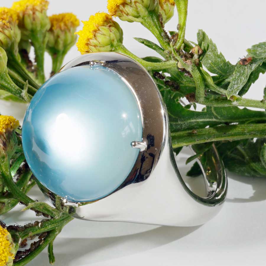 Blauer Topas Ring Weissgold