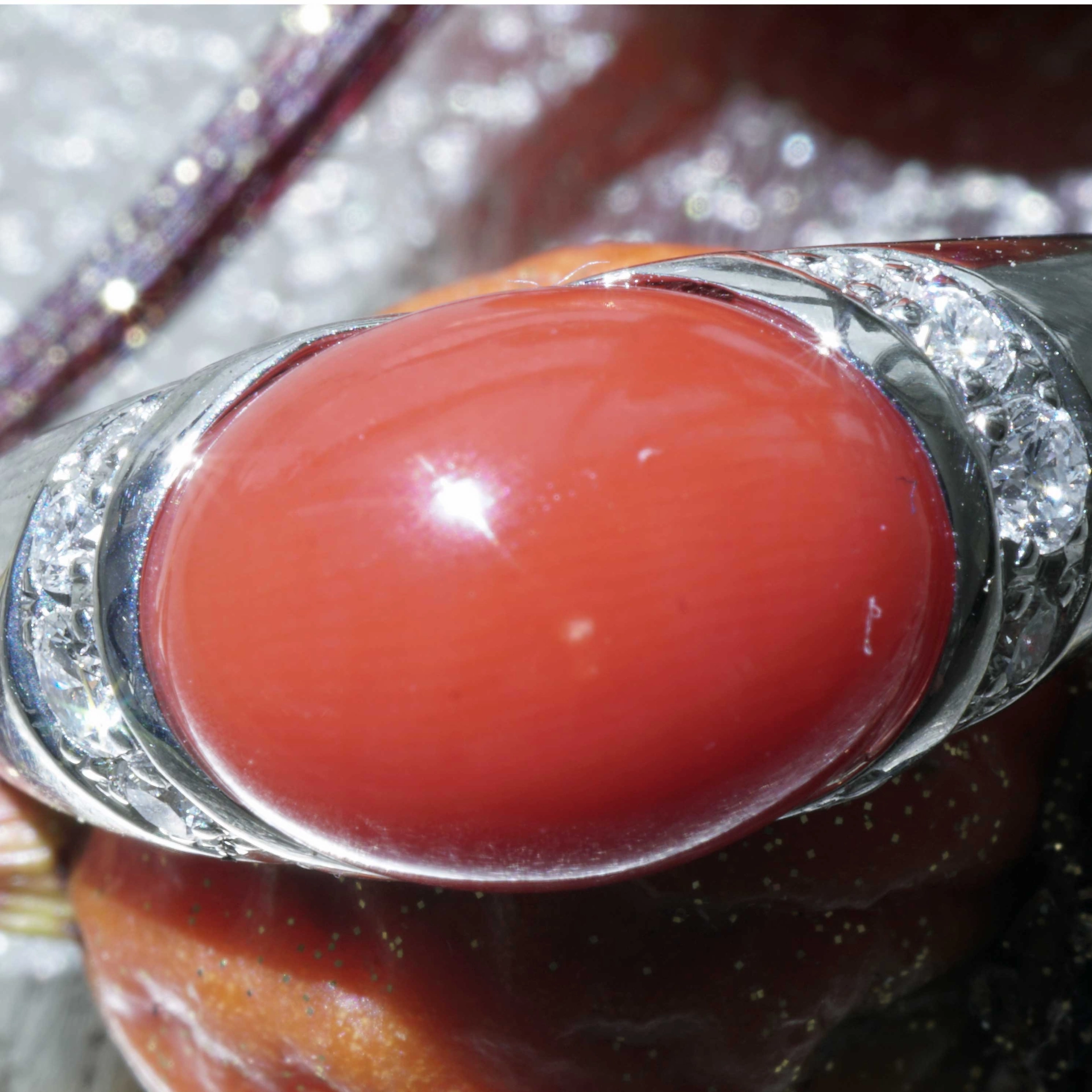 Sardegna Korall Brillant Ring 900er Platin 0.16 ct TW Lupenrein Edel!