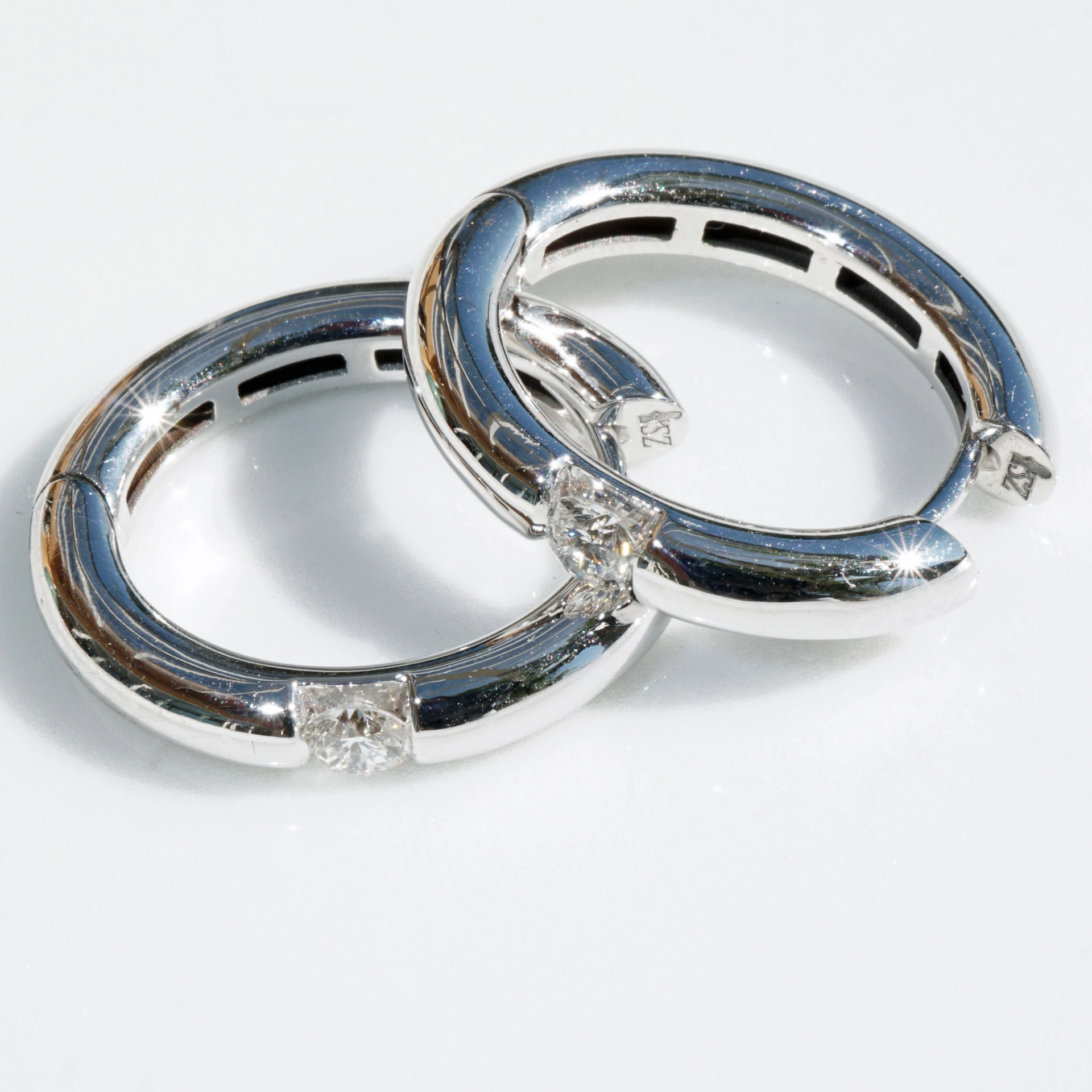 Solitär Brillant Creolen 0.30 ct 750er Weissgold TW VS made in Italy massiv 19 x 3 x 2 mm