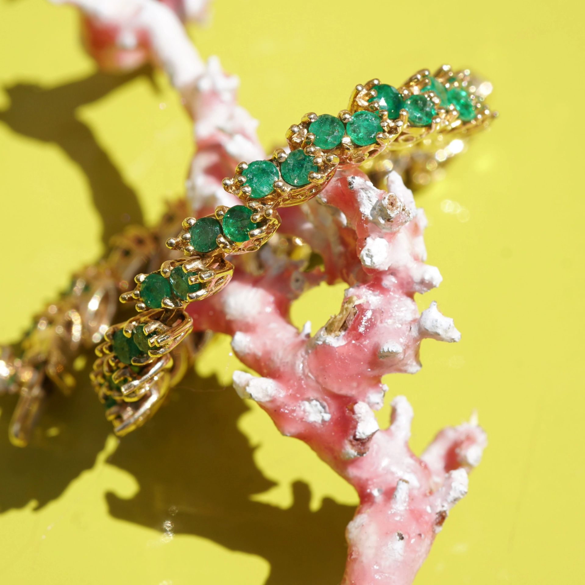 Smaragd Armband in 585er Gelbgold sehr massive Montur 21 Gramm 4.50 ct