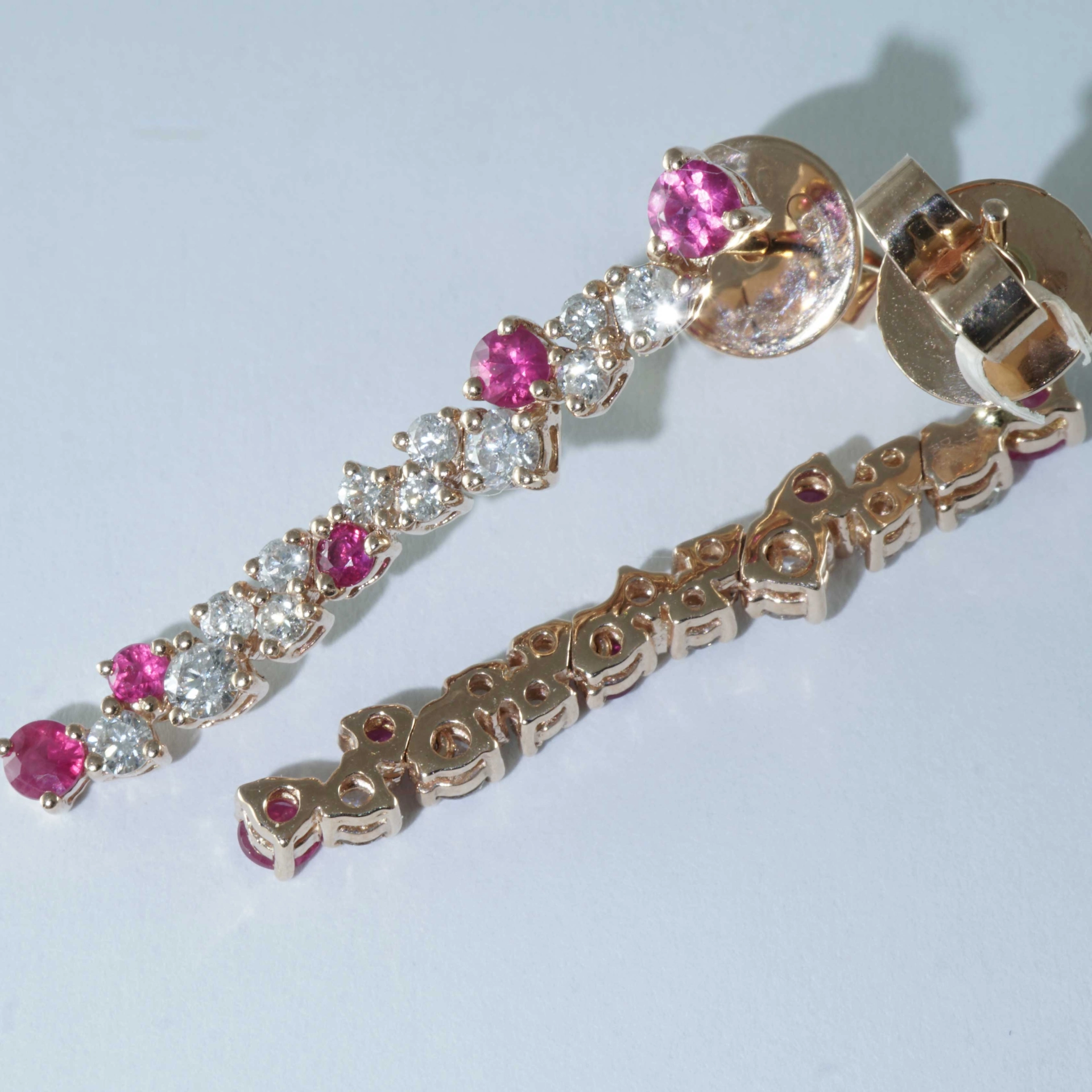 Rubin Brillant Ohrhänger 750er Rosegold 0.40 ct 0.56 ct ...unlimited Glory....tolles Design