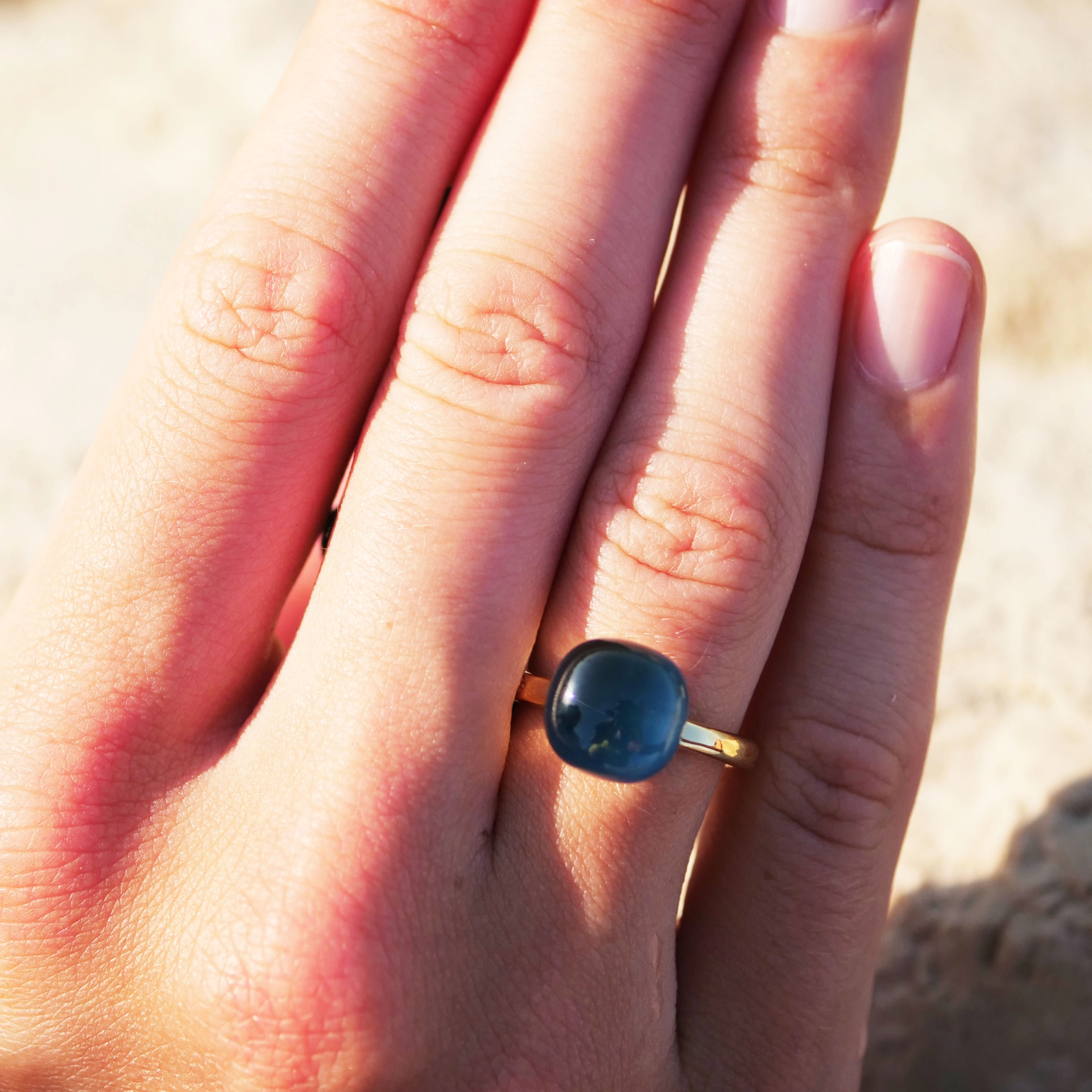 Blautopas Brillant Ring Londen Blue 750er Gelbgold Liquid Impressions cooles Design