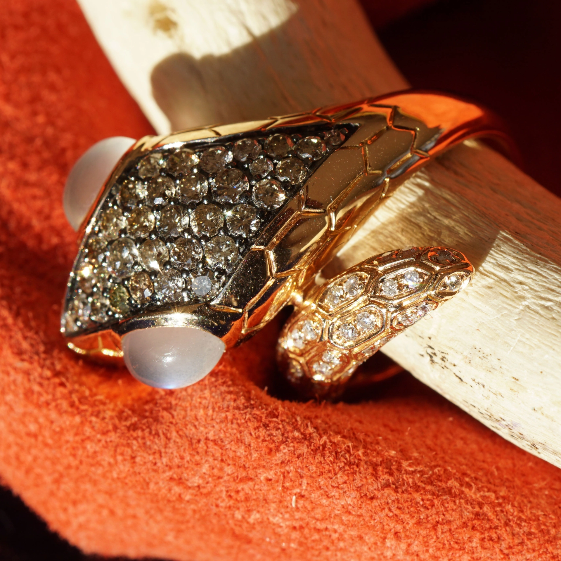 Schlange Mondstein Brillant Ring 750e Gold Rosegold gewaltig schön