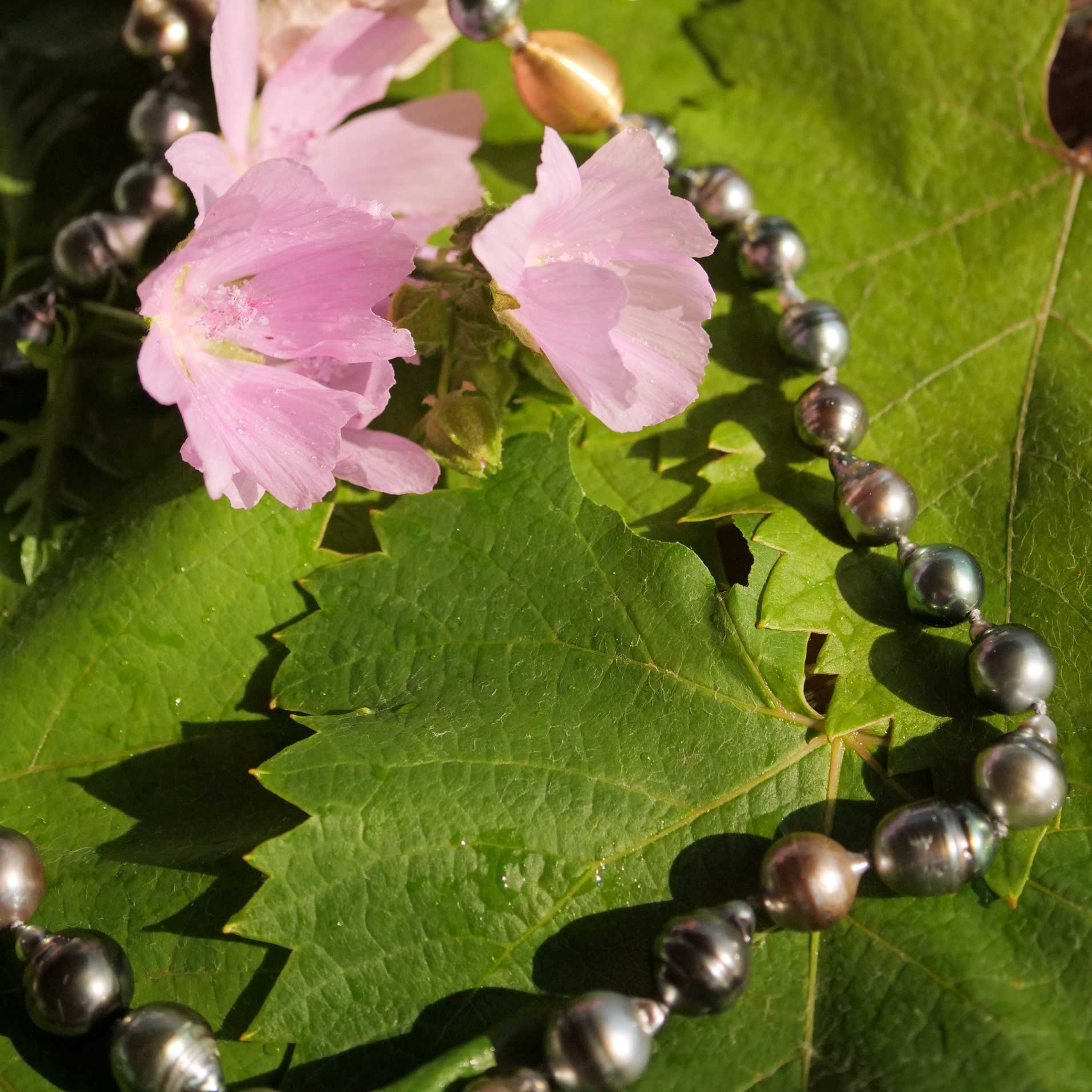 Tahiti Zuchtperl Collier 8-11  mm barocke schöne Qualität mit intensiven Lüster unbehandelt 48 cm lang
