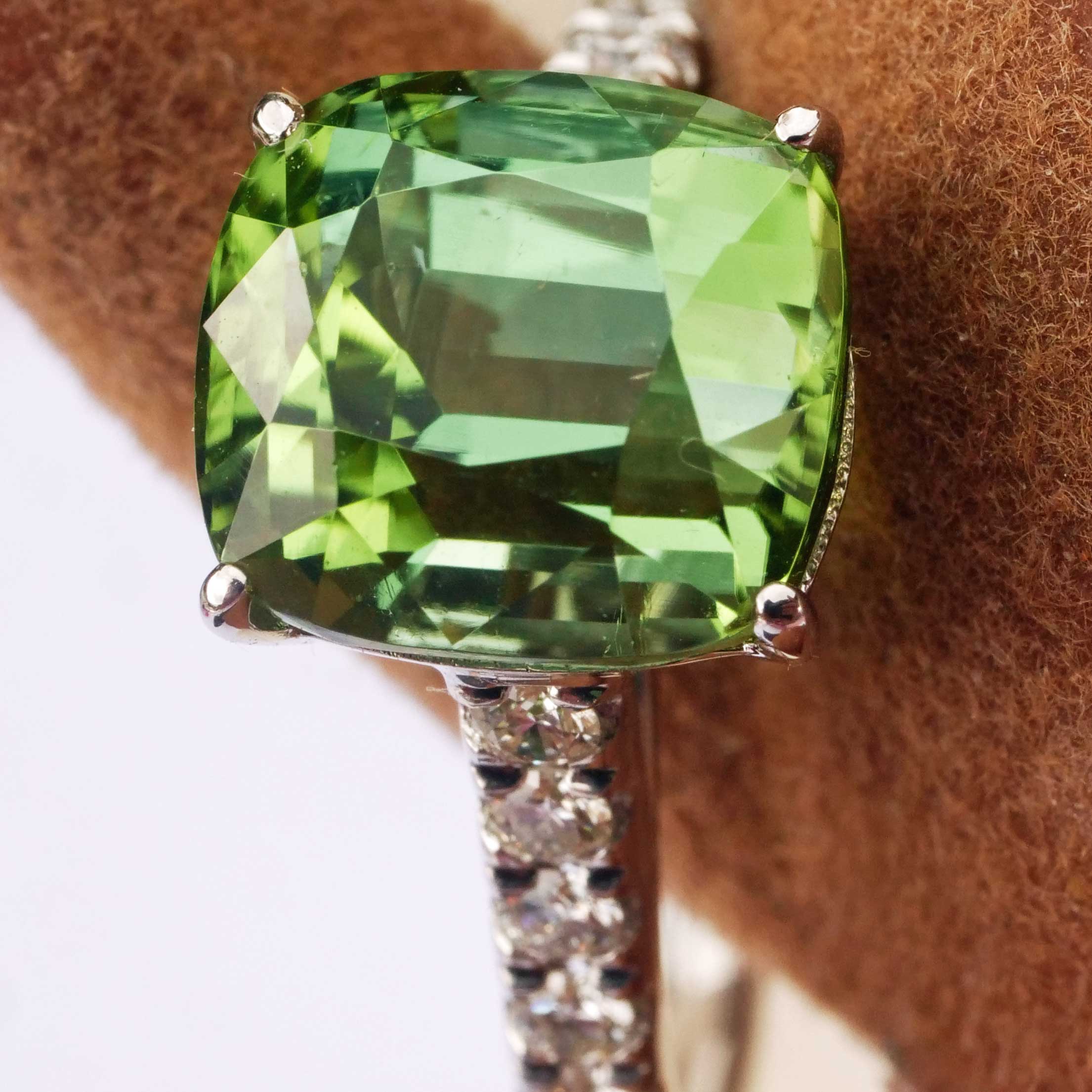 Lagun Grün-Blauer Turmalin Brillant Ring 750er Weissgold 3.90 ct 0.27 ct  Afghanistan Top Qualität
