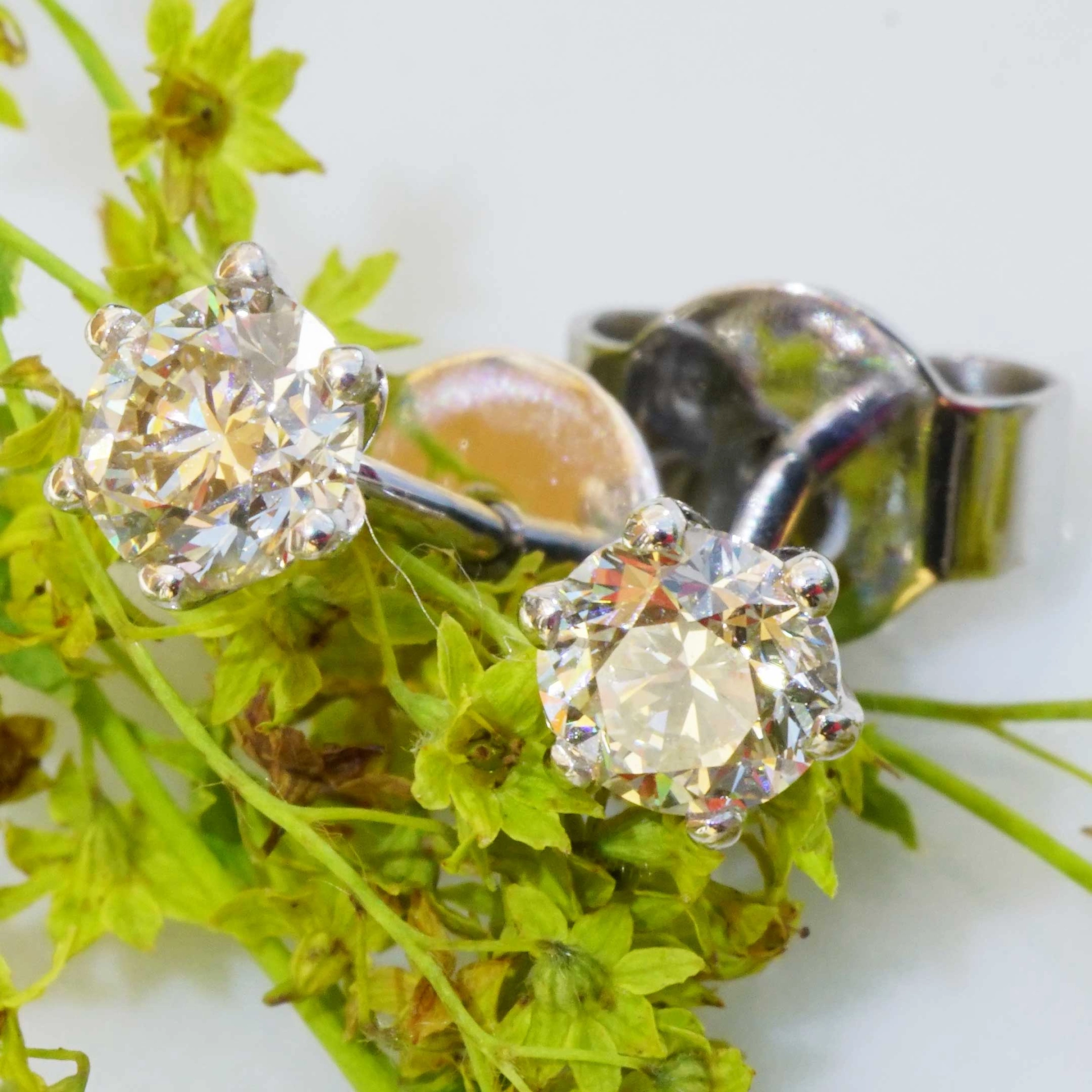 SON04736-Brillant-Ring-Anhaenger-Ohrstecker-750er-Weissgold-Set-1-20-ct-Getoent-VS-Silhouette-Schmuck Brillant Ring Anhänger Ohrstecker 750er Weissgold Set 1.20 ct Getönt VS Silhouette Schmuck