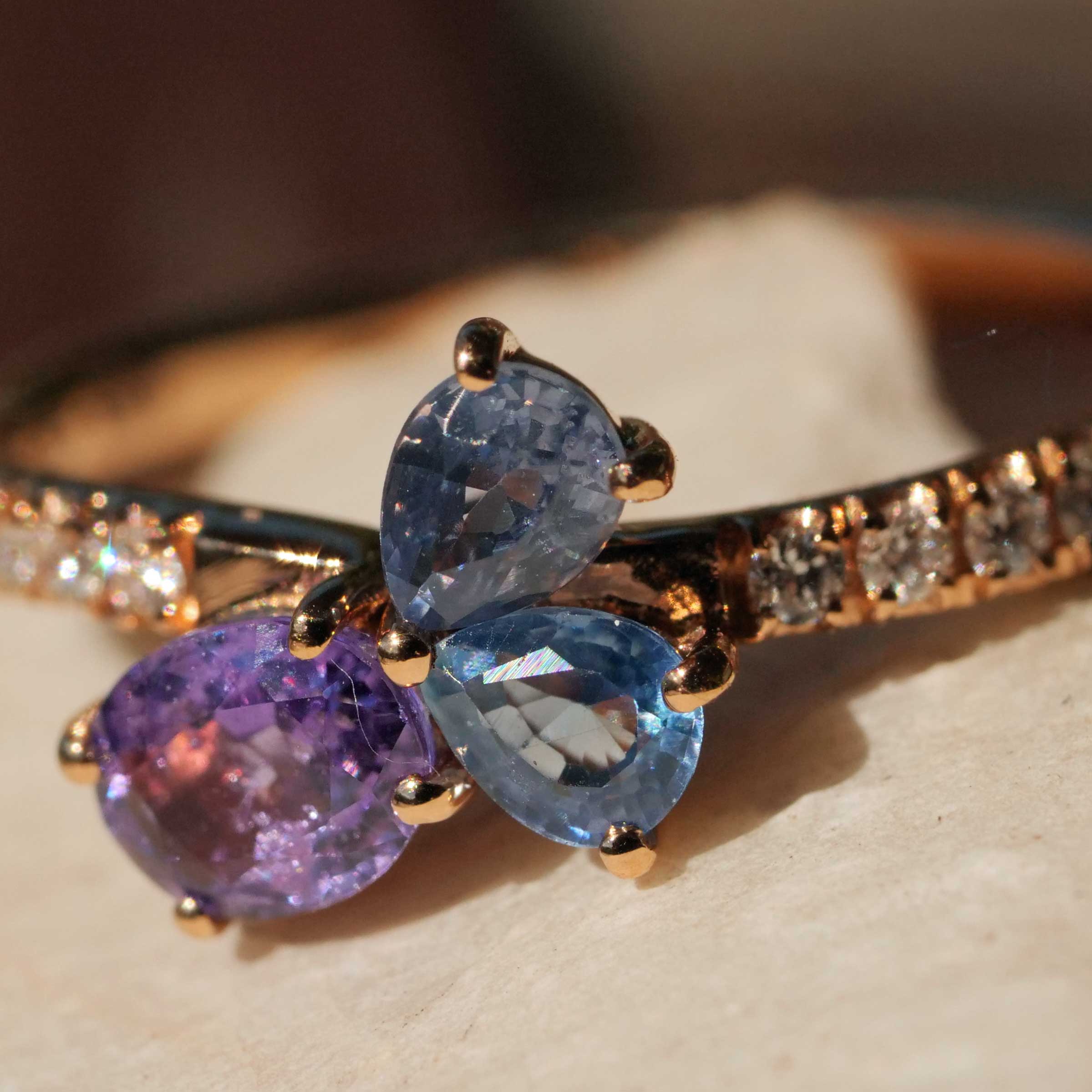 Cooler Farbstein Schmuck I Saphir Brillant Ring in 750er Rosegold 0.95 ct 0.17 ct TW VS made in Italy