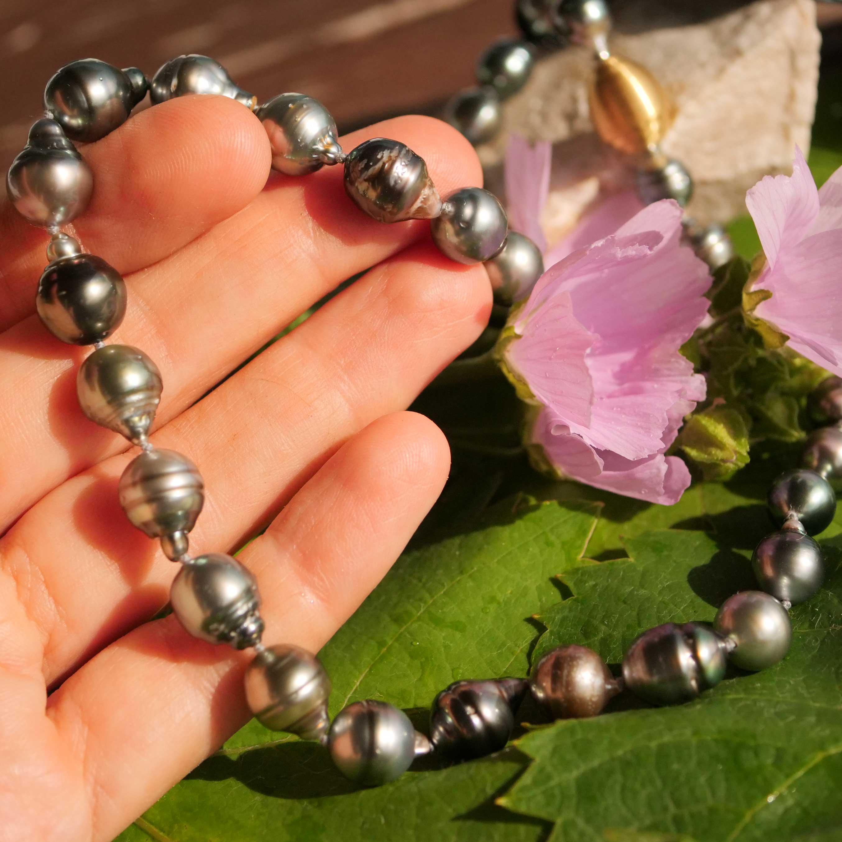 Tahiti Zuchtperl Collier 8-11  mm barocke schöne Qualität mit intensiven Lüster unbehandelt 48 cm lang