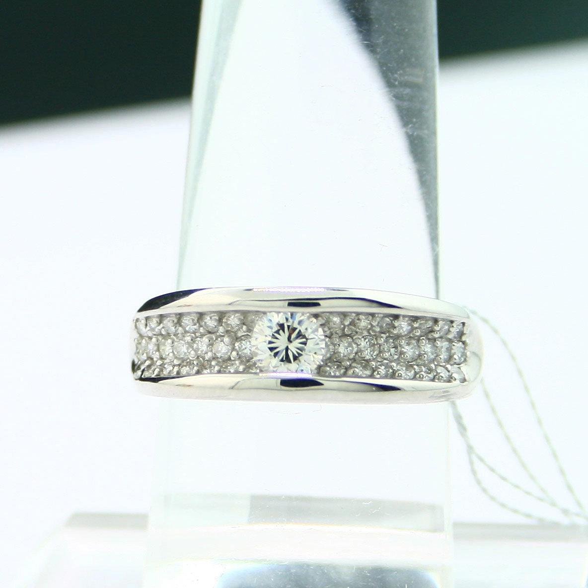 Brillant-Ring, 0.80 ct, 900er-Platin