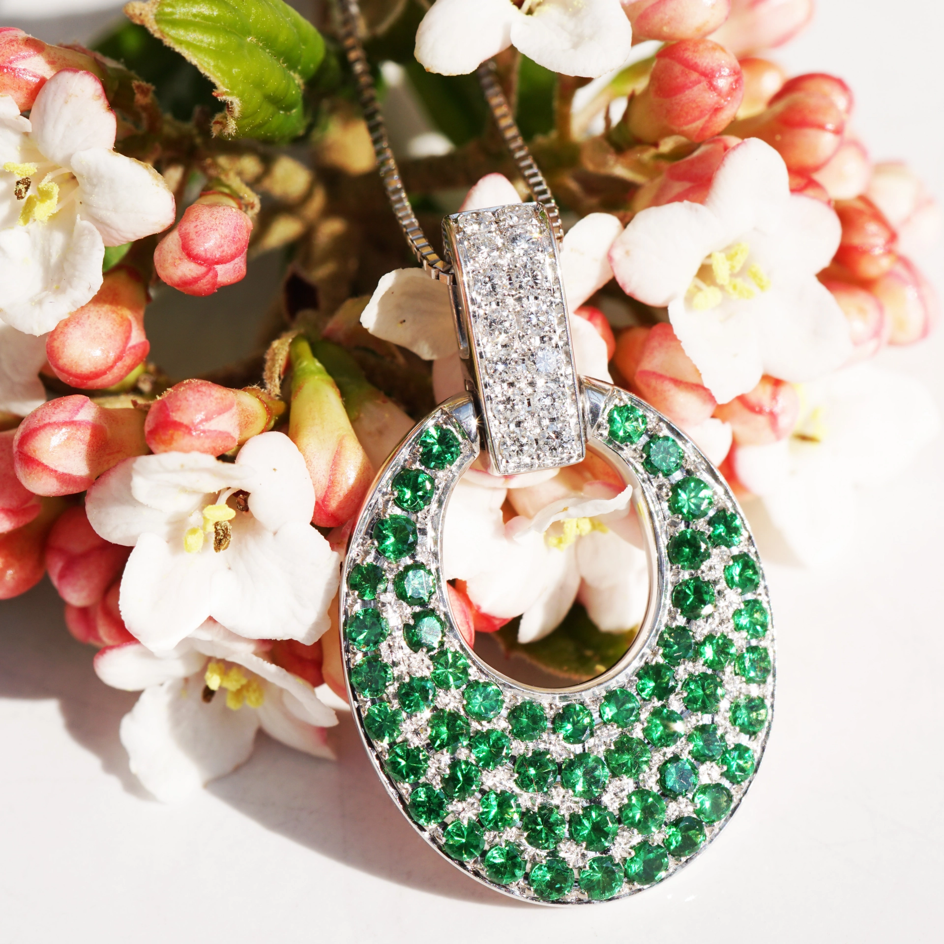 Brillant Demantoid Anhänger 0.94 ct 0.16 ct W SI 750er Weissgold sehr massiv 10 Gramm