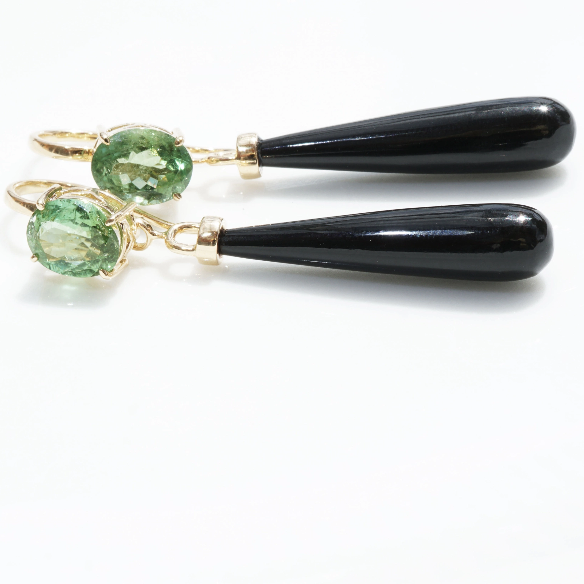 turmalin-onyx-ohrhaenger-gelbgold-paraibafarben-SON02335 Turmalin Onyx Ohrhänger 750er Gelbgold Farbe Top Farbe grün bläulich Pampel aushängbar