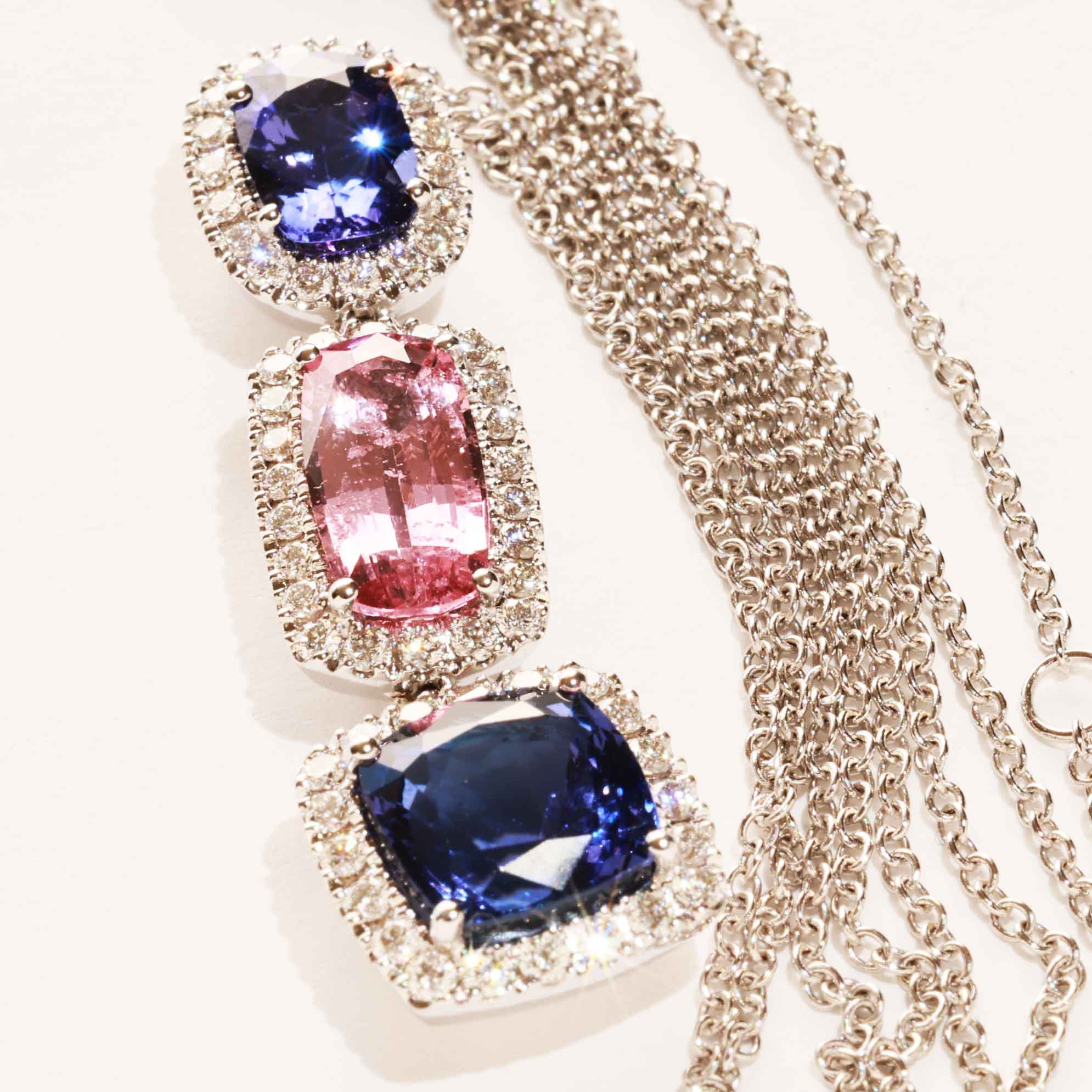 Tansanit Spinell Brillant Anhänger m. Kette 750er Weissgold 6 ct 0.70 AAA+ Blaulilie und Traumrosa