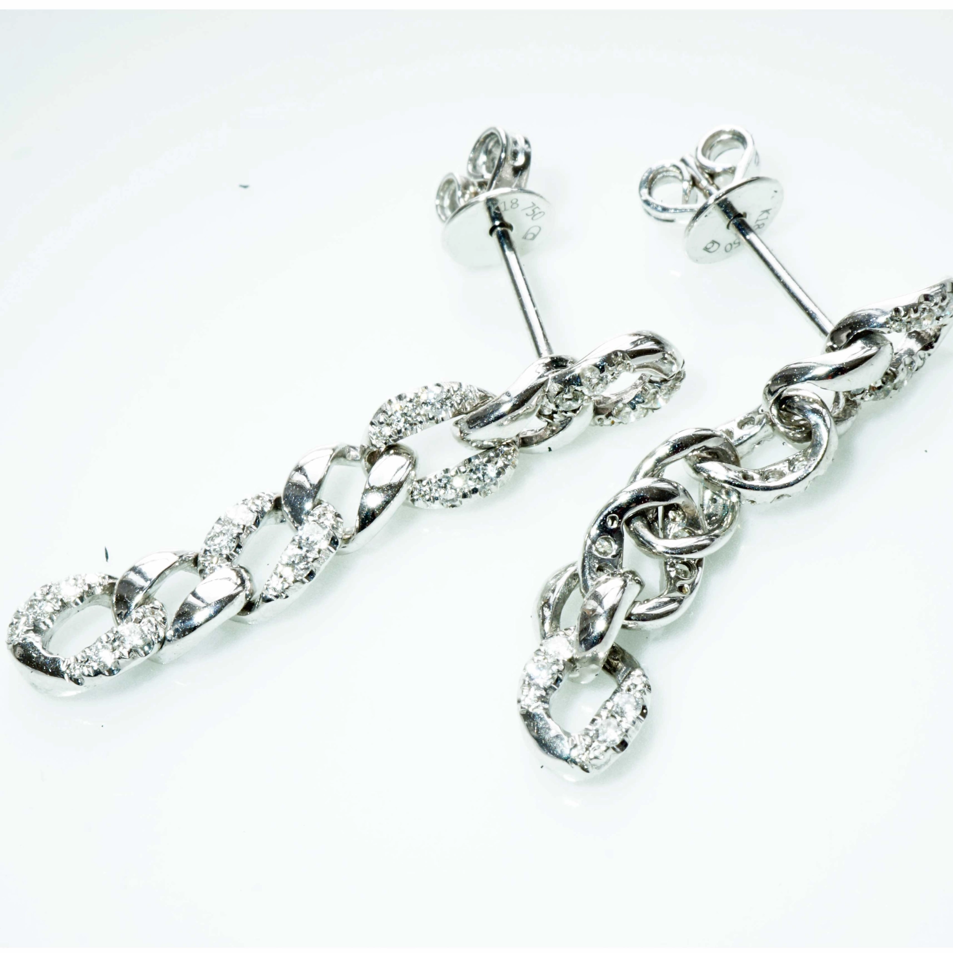 Brillant Ohrhänger Panzerkettenform 750er Weissgold 0.26 ct....perfekt zu Panzercolliers