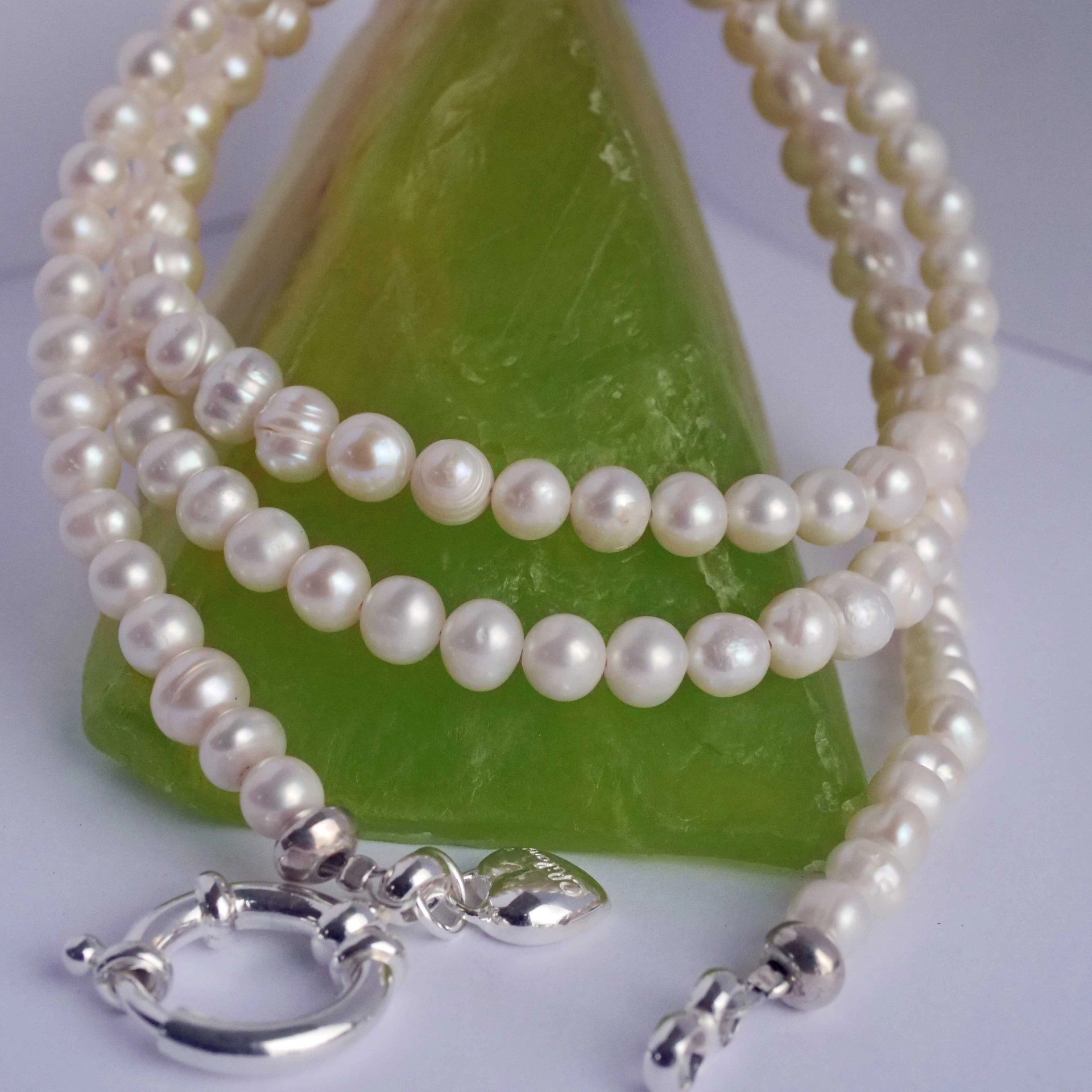 Neu eingetroffen!Chilango Perl Ketten in verschiedenen Variationen hier in weiss und 925er Silber