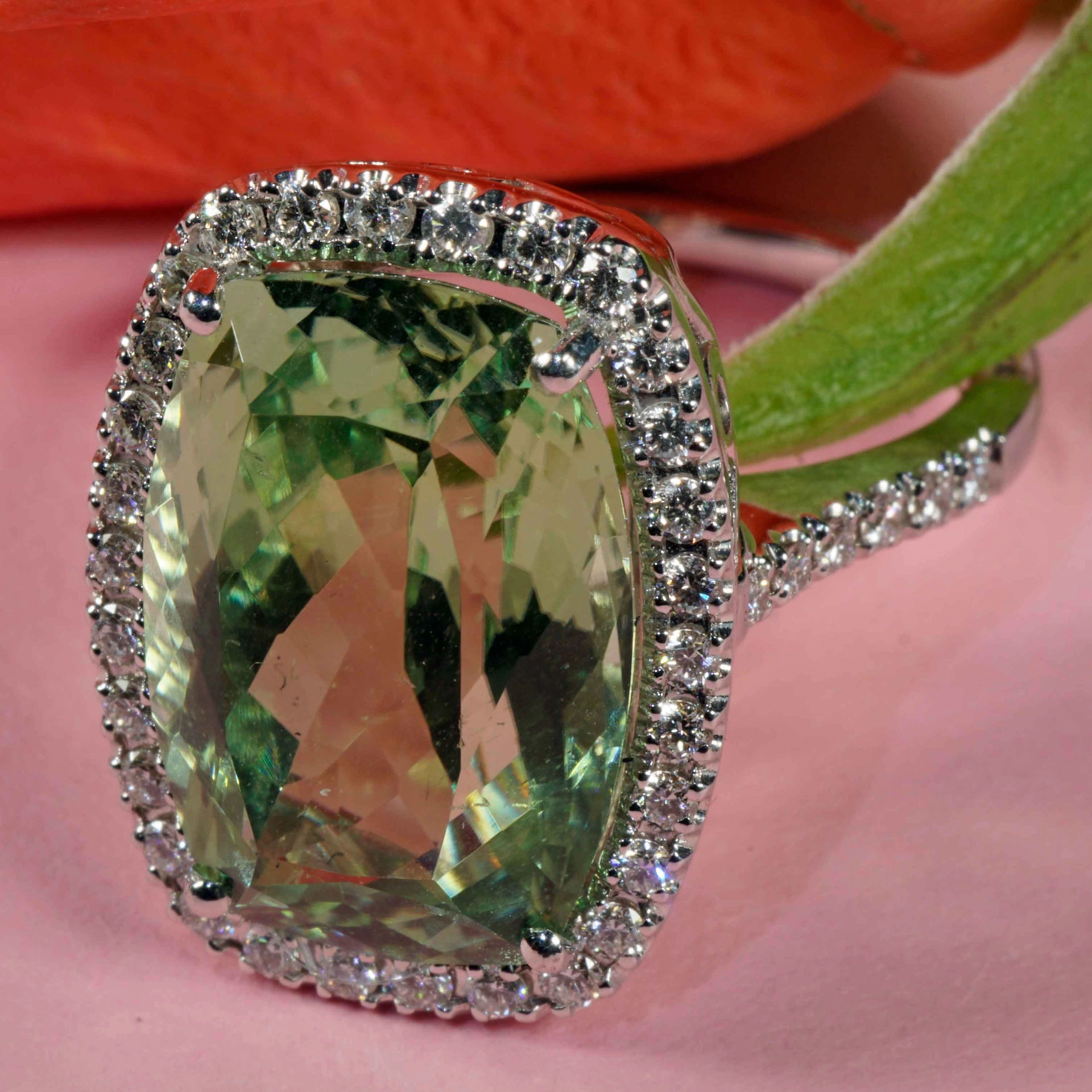 Mint Turmalin Brillant Ring 750er Weissgold 12.61 ct  0.46...groß und Seafoam ist der Farbhit