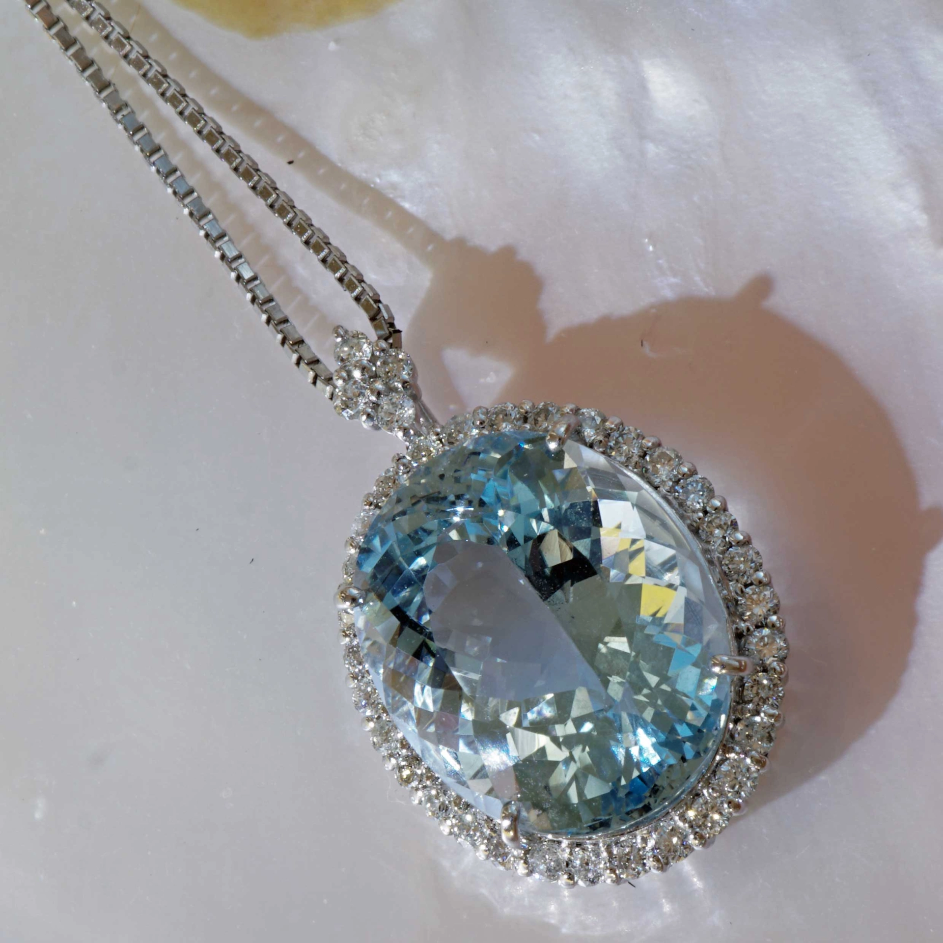 Santa Maria Aquamarin Brillant Anhänger 7.4 ct 0.35 ct Platin 950er mit Kette