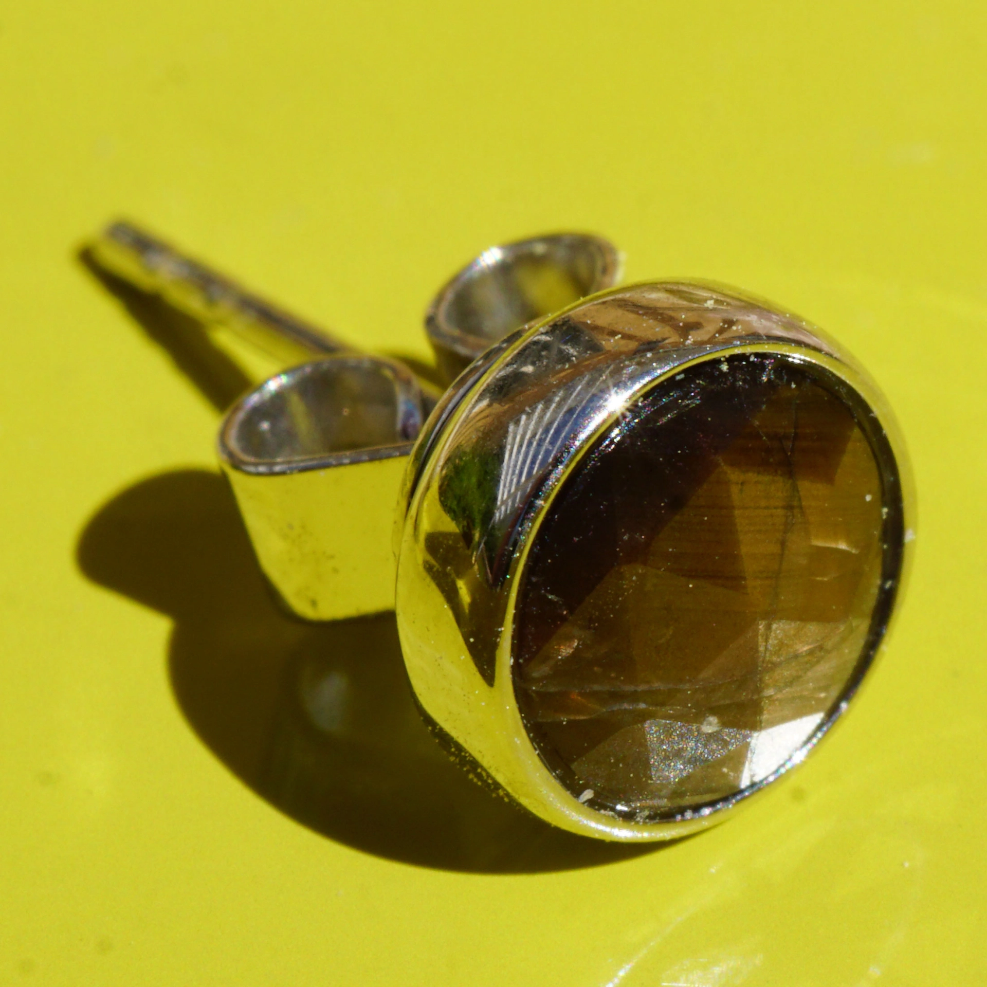 Saphir Ohrstecker in 750er Weissgold einzeln  1.04 ct AAA+ seltene coole Goldfarbe unbehandelt