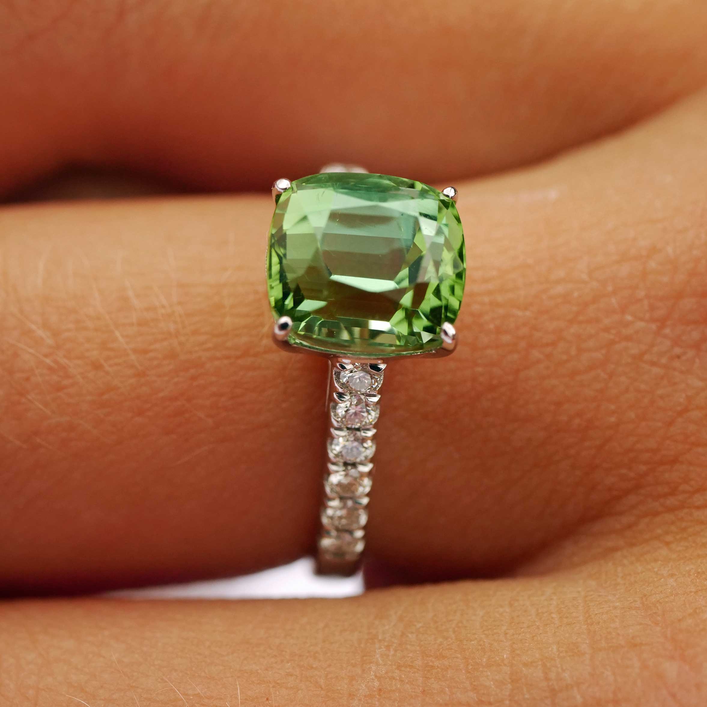Lagun Grün-Blauer Turmalin Brillant Ring 750er Weissgold 3.90 ct 0.27 ct  Afghanistan Top Qualität