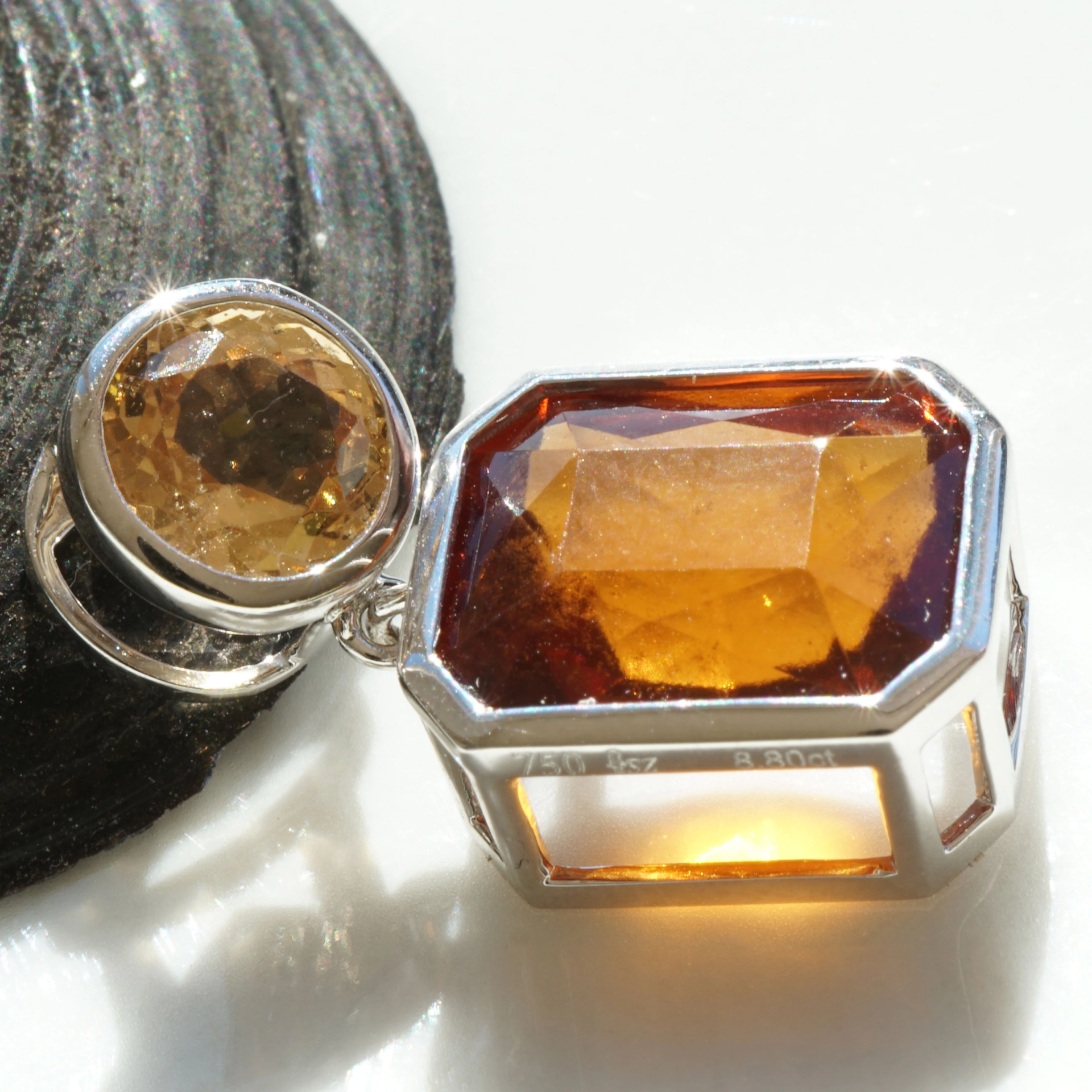 Hessonit Anhänger 750er Weissgold Vulkanisches Feuer 7.19 ct 1.61 ct Sri Lanka
