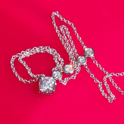 Brillant Collier rund 0.60 ct E hochfeines weiss SI2 5.25-5.31x3.39 mm GIA Gutachten 750er Weissgold