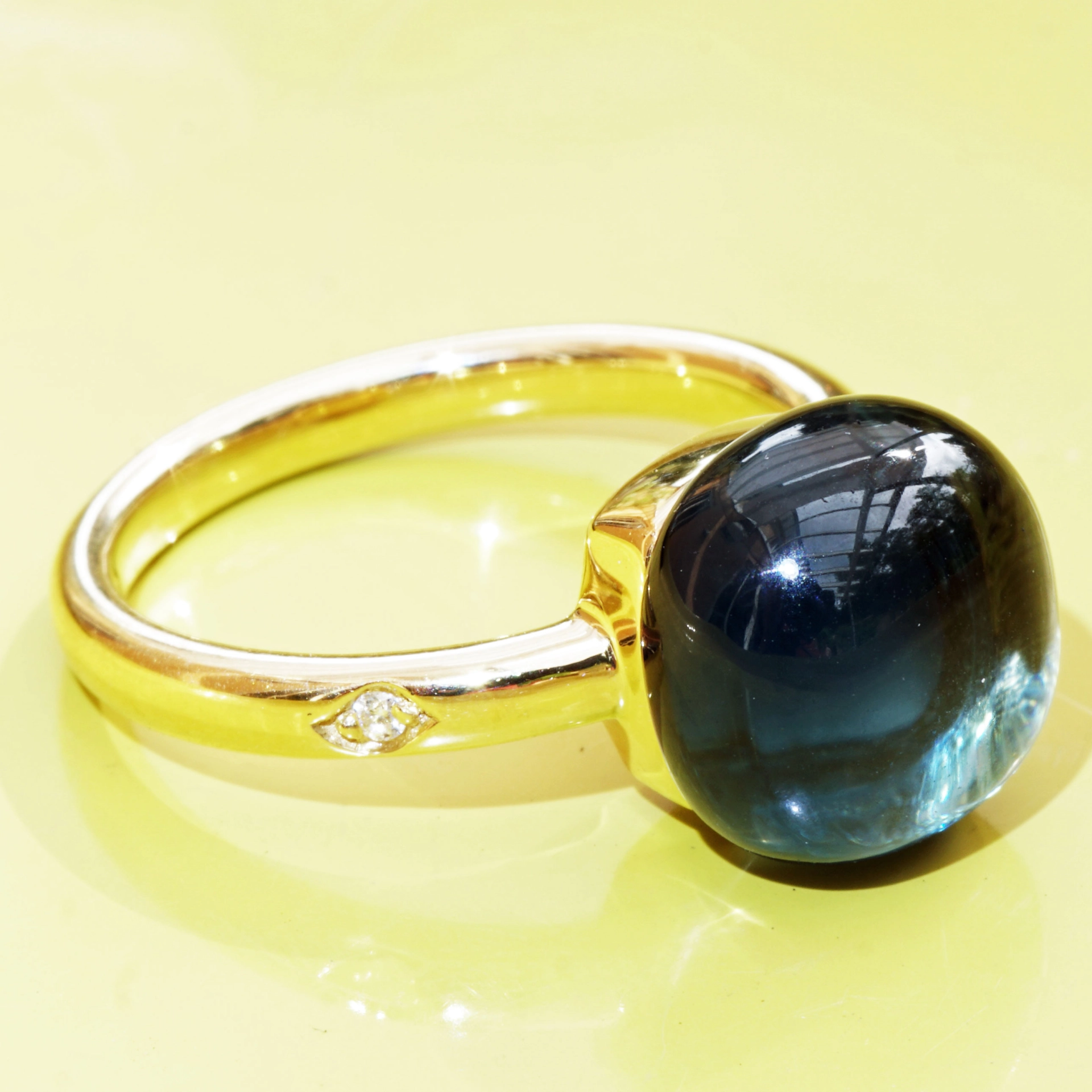 Blautopas Brillant Ring Londen Blue 750er Gelbgold Liquid Impressions cooles Design