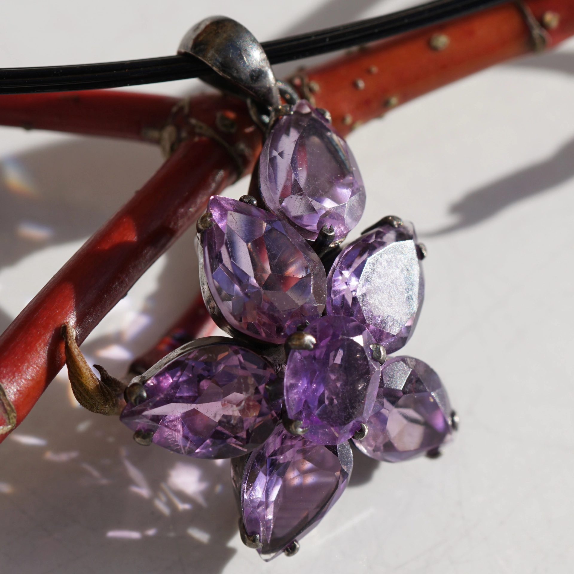 Amethyst Anhänger 925er Silber schwarz rhodiniert 20 x 15 mm Blütenform
