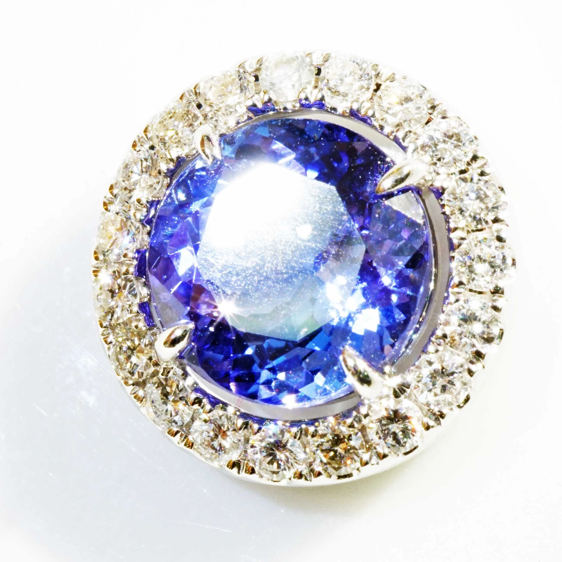 Tansanit Brillant Anhänger 750er Weissgold 2.86 ct 0.37 ct Hyazinthen blau und klasse Brillanz