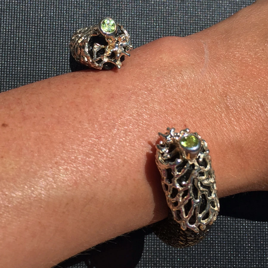 Designer ROCHENLEDER Armreif Silber Peridot