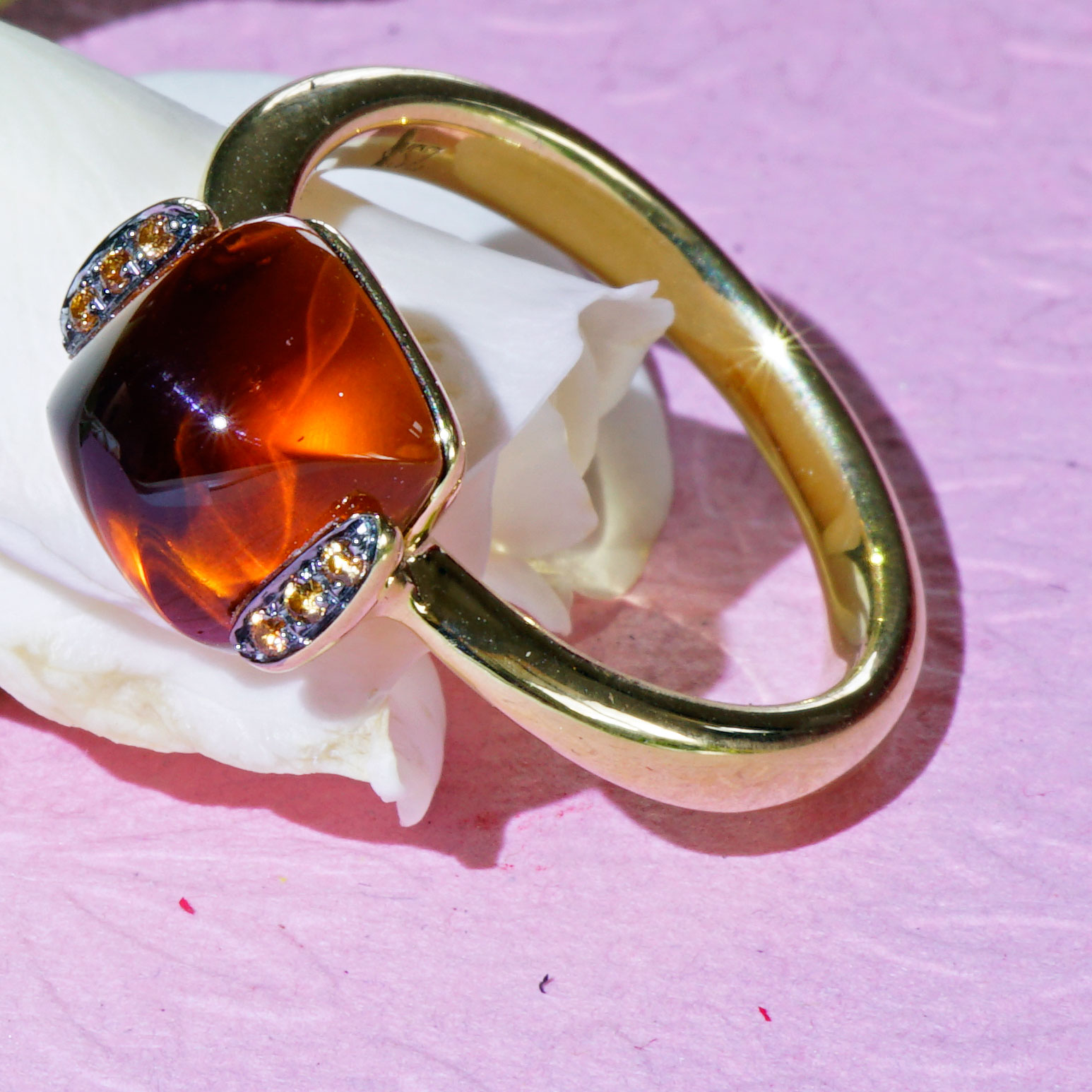 Citrin Saphir Ring 750er Gelbgold sweety Kombinationsring einfach lässig Kissenform