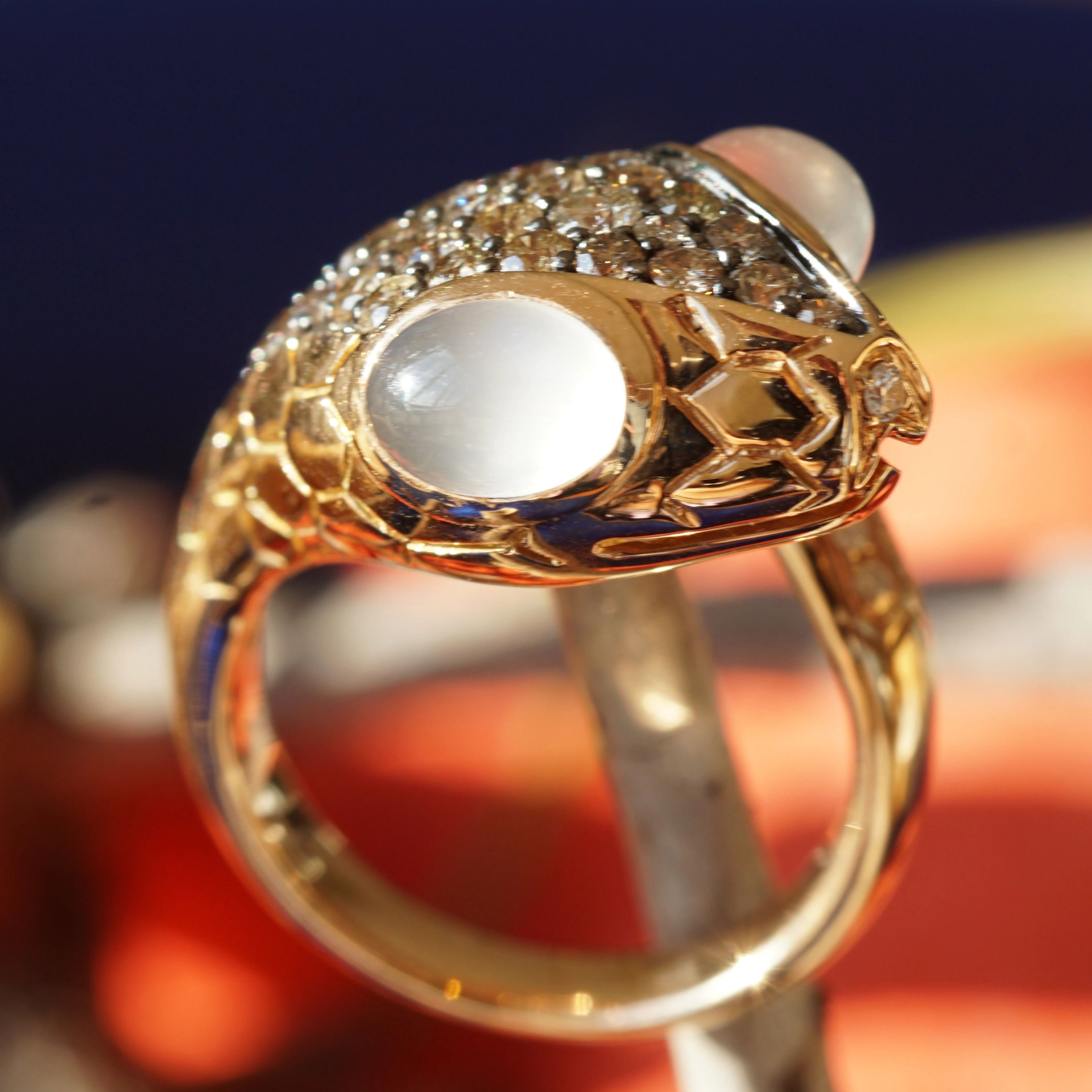 Schlange Mondstein Brillant Ring 750e Gold Rosegold gewaltig schön