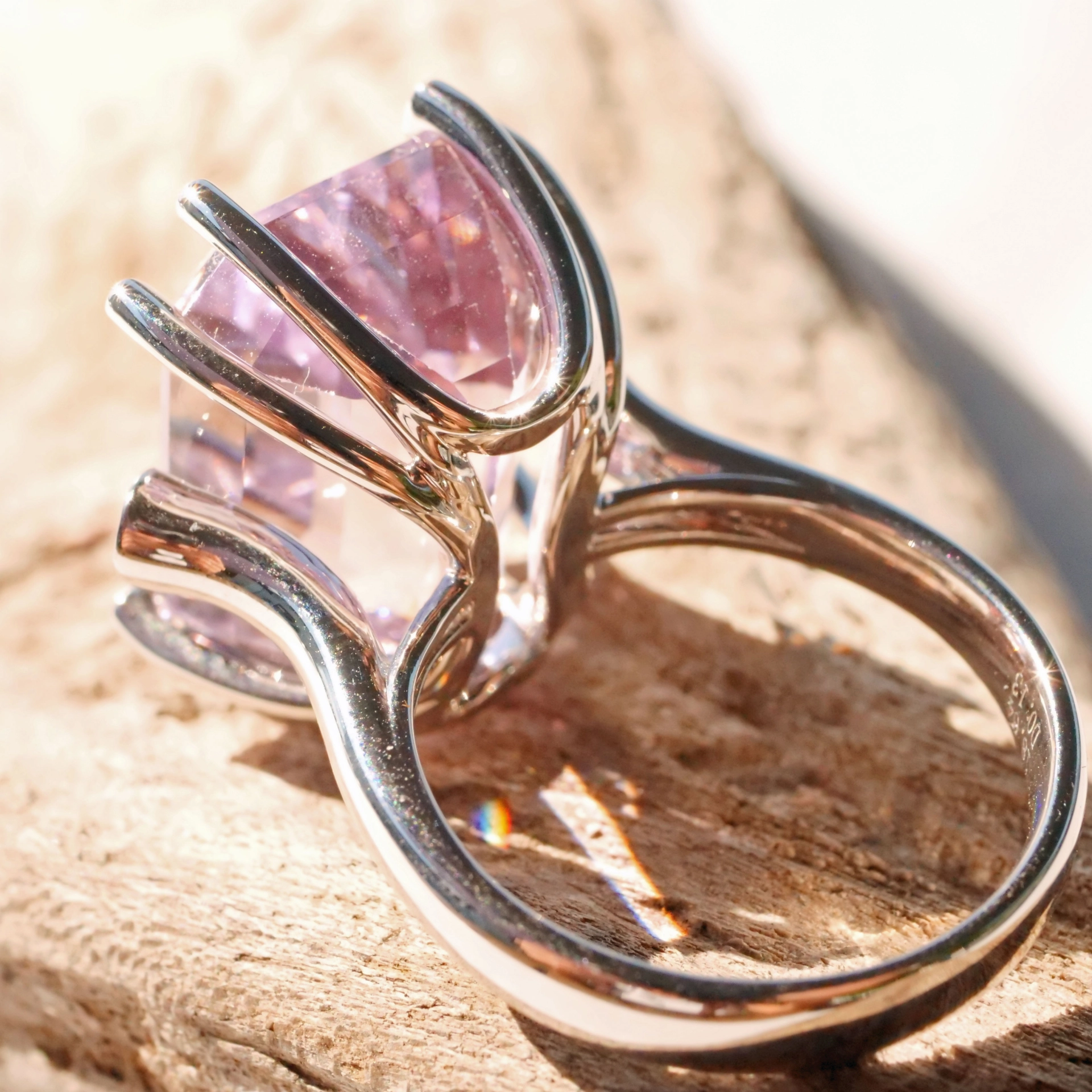 Kunzit Brillant Ring 18.64 ct 0.13 ct TW VS 750er Weissgold....Top Qualität stilsicher schön