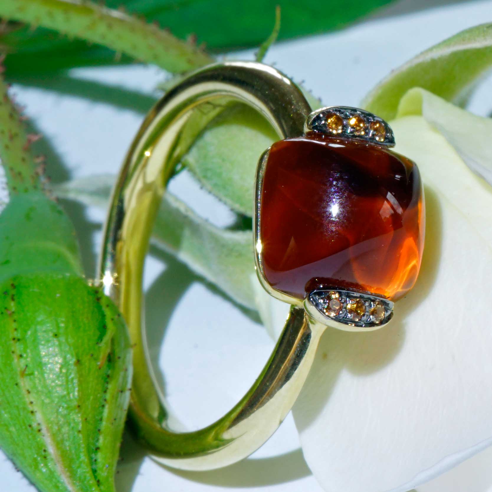 Citrin Saphir Ring 750er Gelbgold sweety Kombinationsring einfach lässig Kissenform