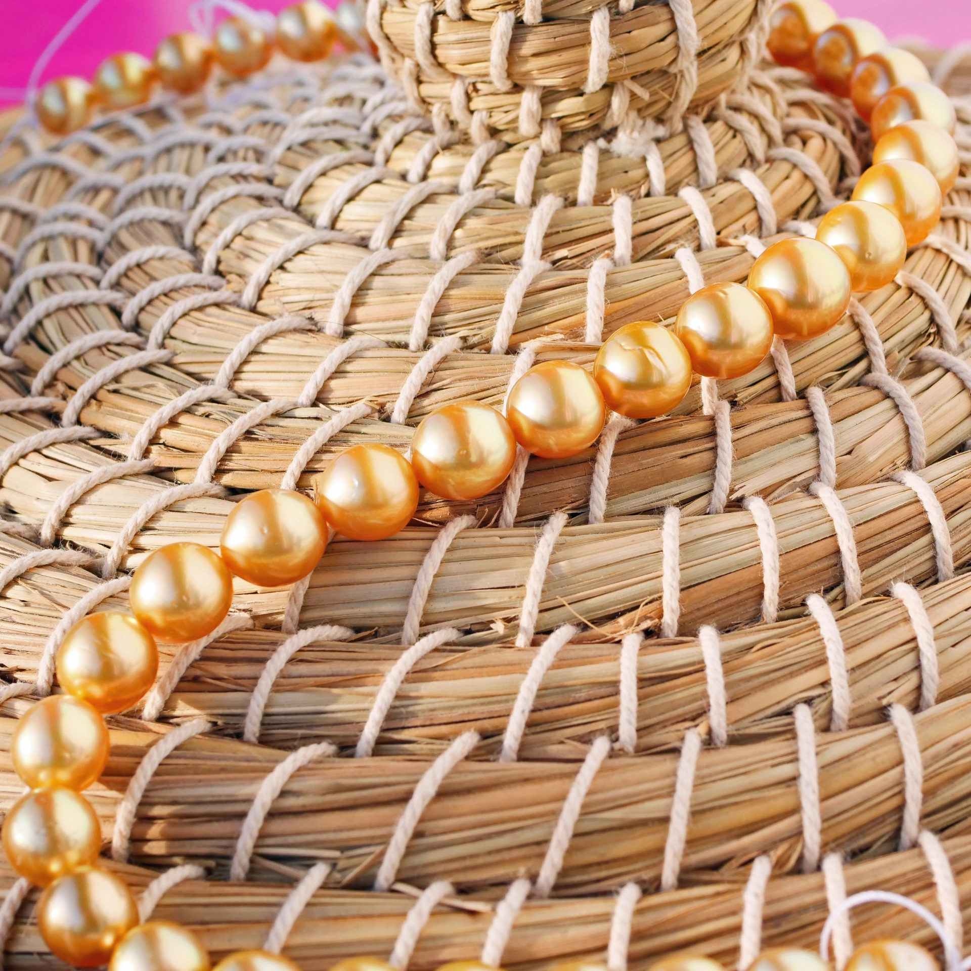 Südsee Zuchtperl Collier GOLDFARBEN 11,8 x 9 mm AAA naturfarben